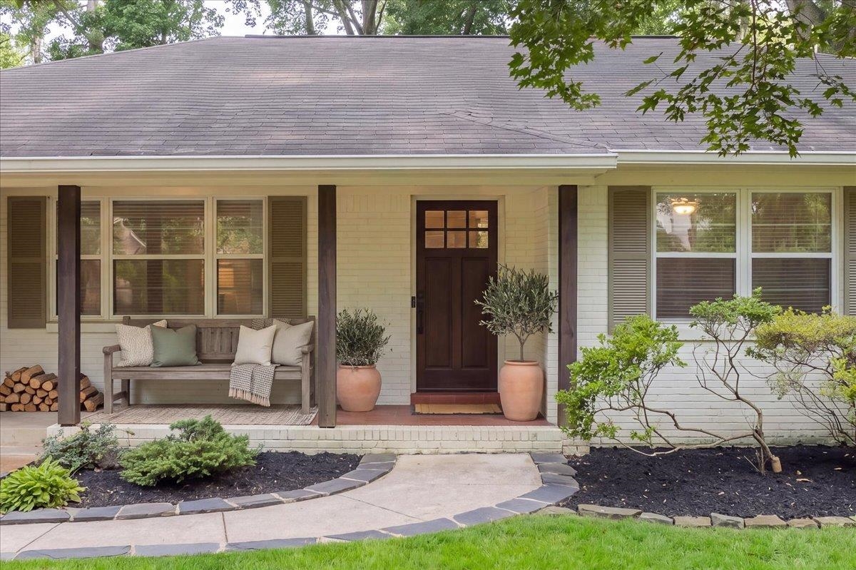 4135 CHICKASAW RD