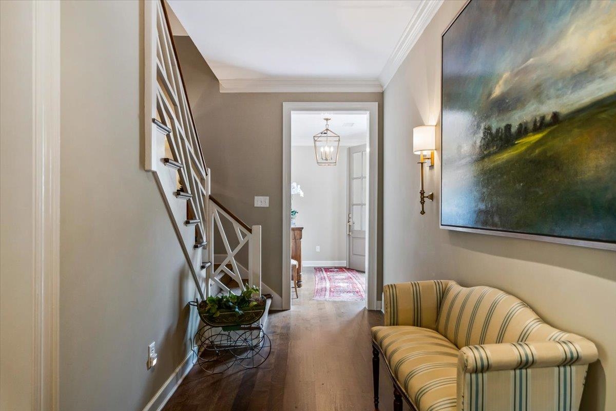 598 CLUB WALK LN Unit: 10