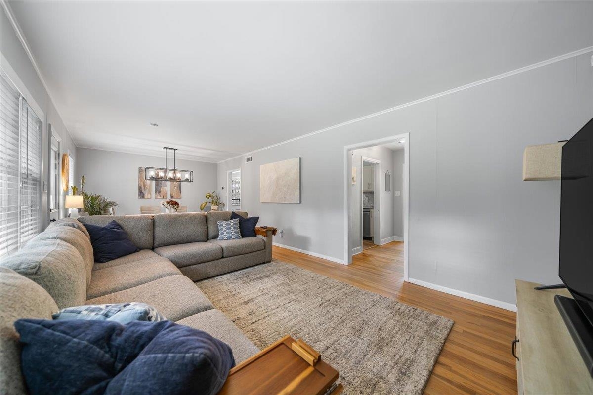 1127 PERKINS TER