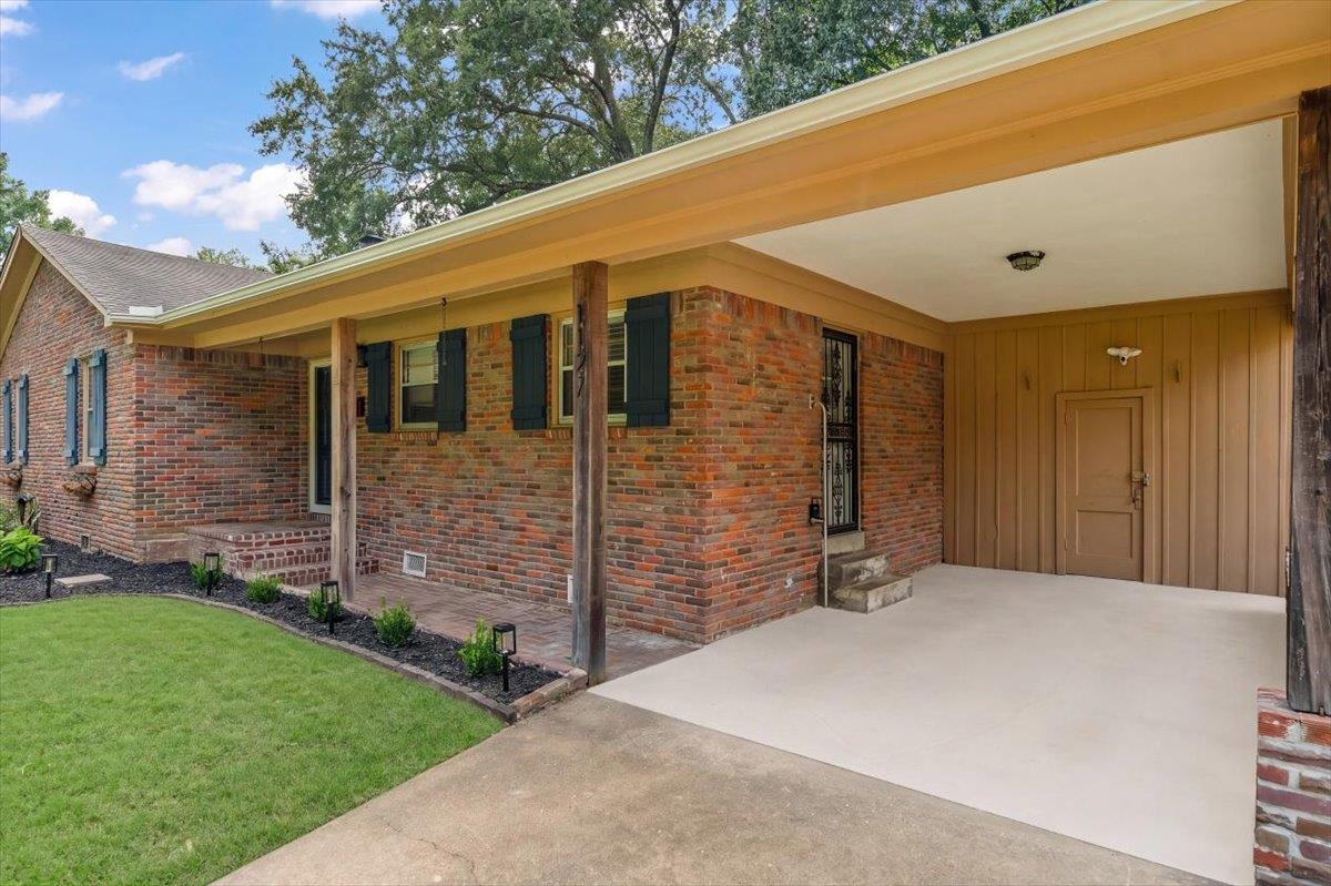 1127 PERKINS TER