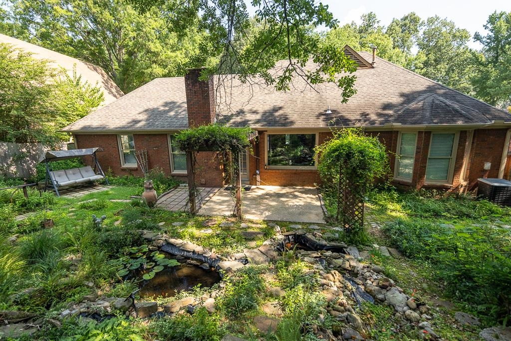 8893 WALNUT RIDGE LOOP
