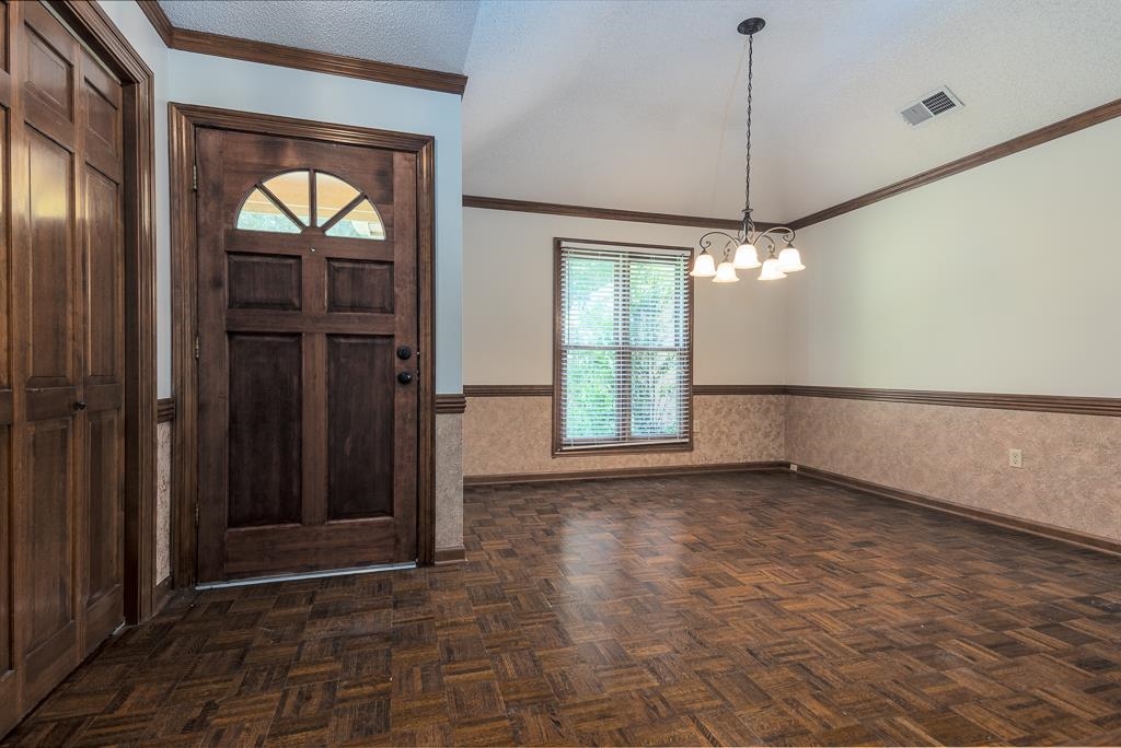 8893 WALNUT RIDGE LOOP