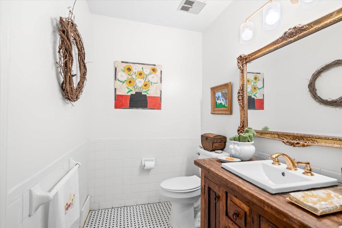 6946 AMBERLY RD Unit: 6946
