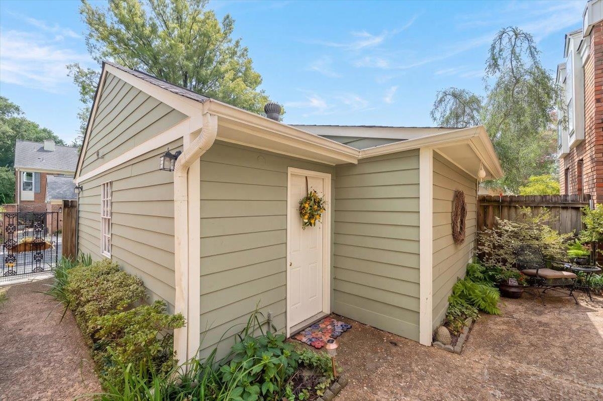 6946 AMBERLY RD Unit: 6946