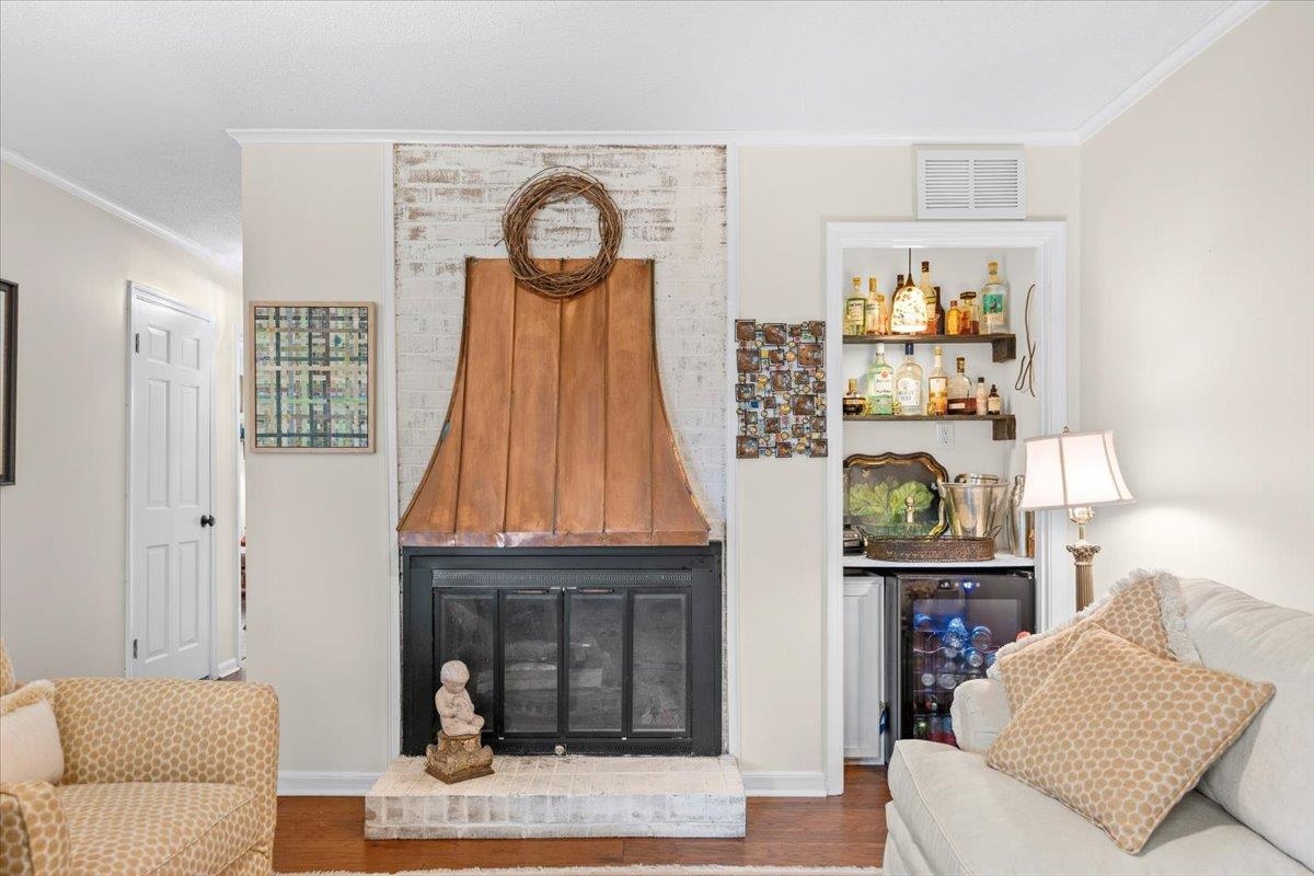6946 AMBERLY RD Unit: 6946