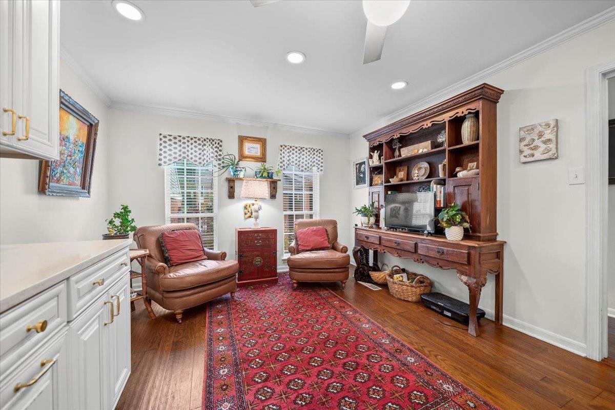 6946 AMBERLY RD Unit: 6946
