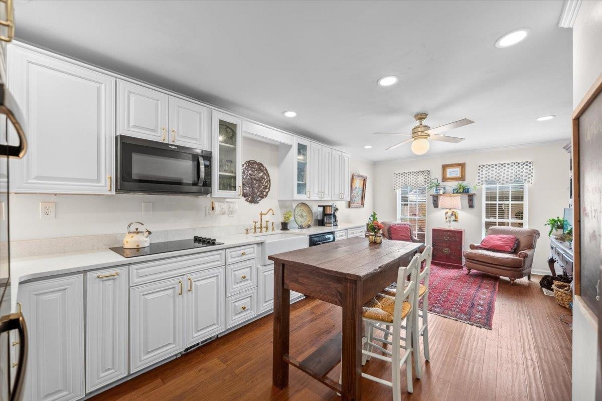 6946 AMBERLY RD Unit: 6946