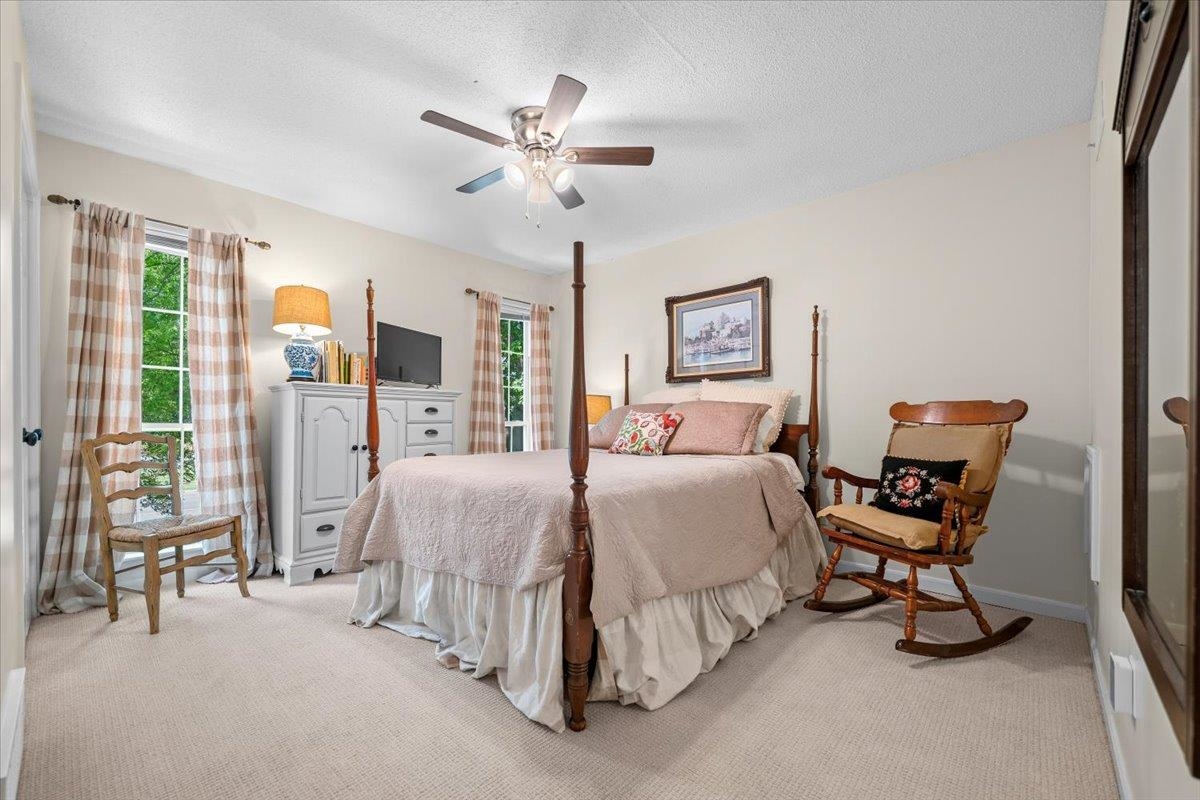 6946 AMBERLY RD Unit: 6946