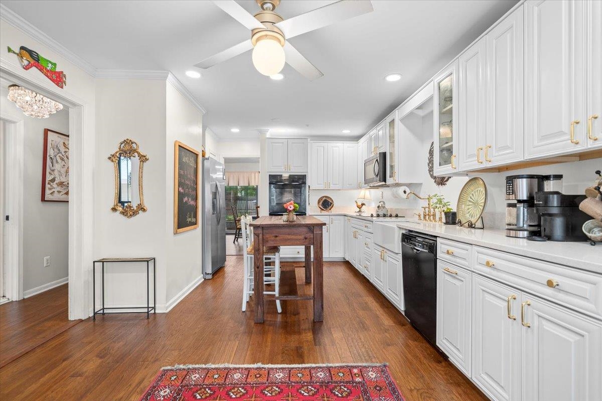 6946 AMBERLY RD Unit: 6946