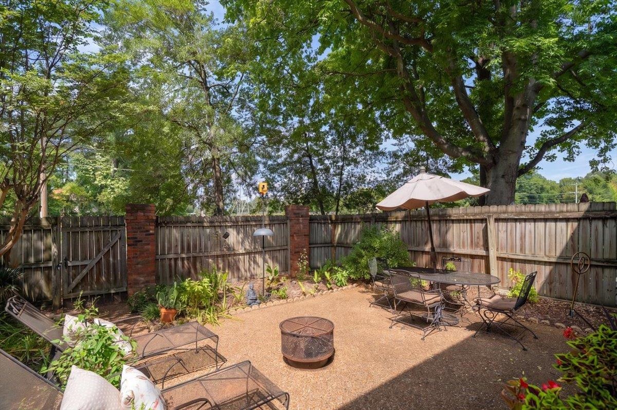 6946 AMBERLY RD Unit: 6946