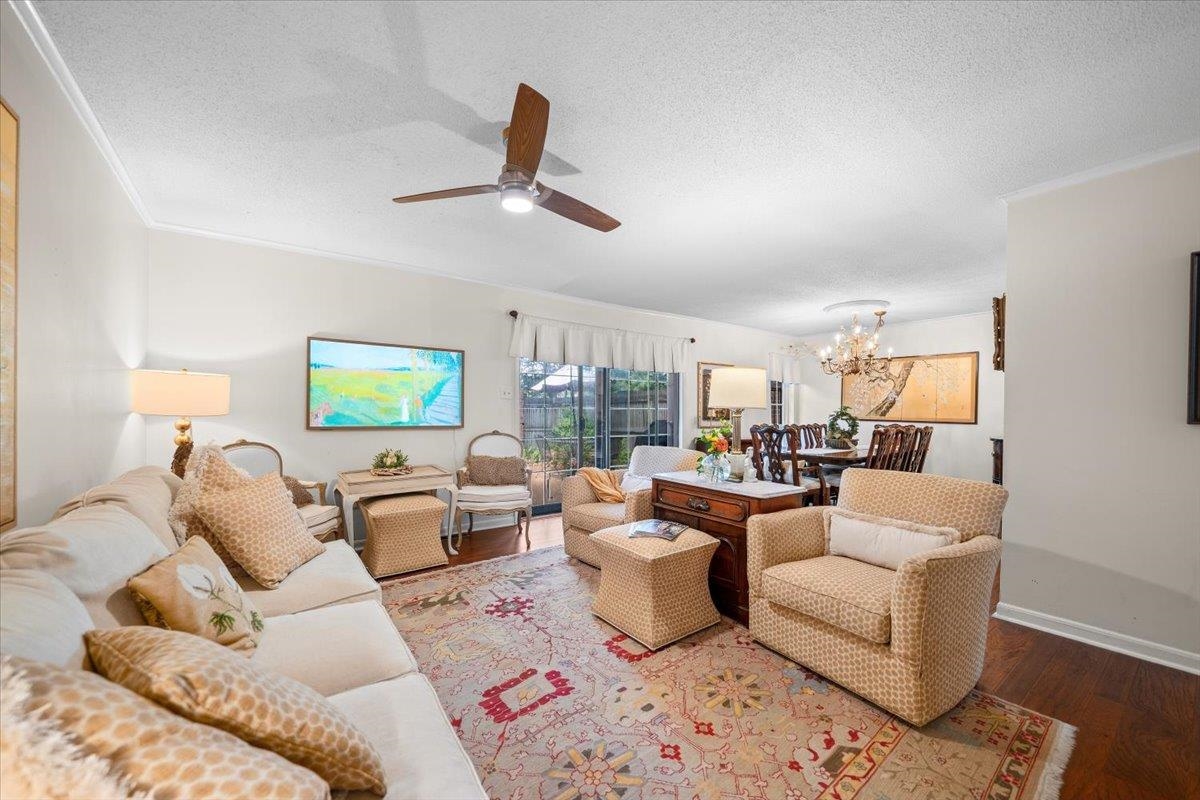 6946 AMBERLY RD Unit: 6946