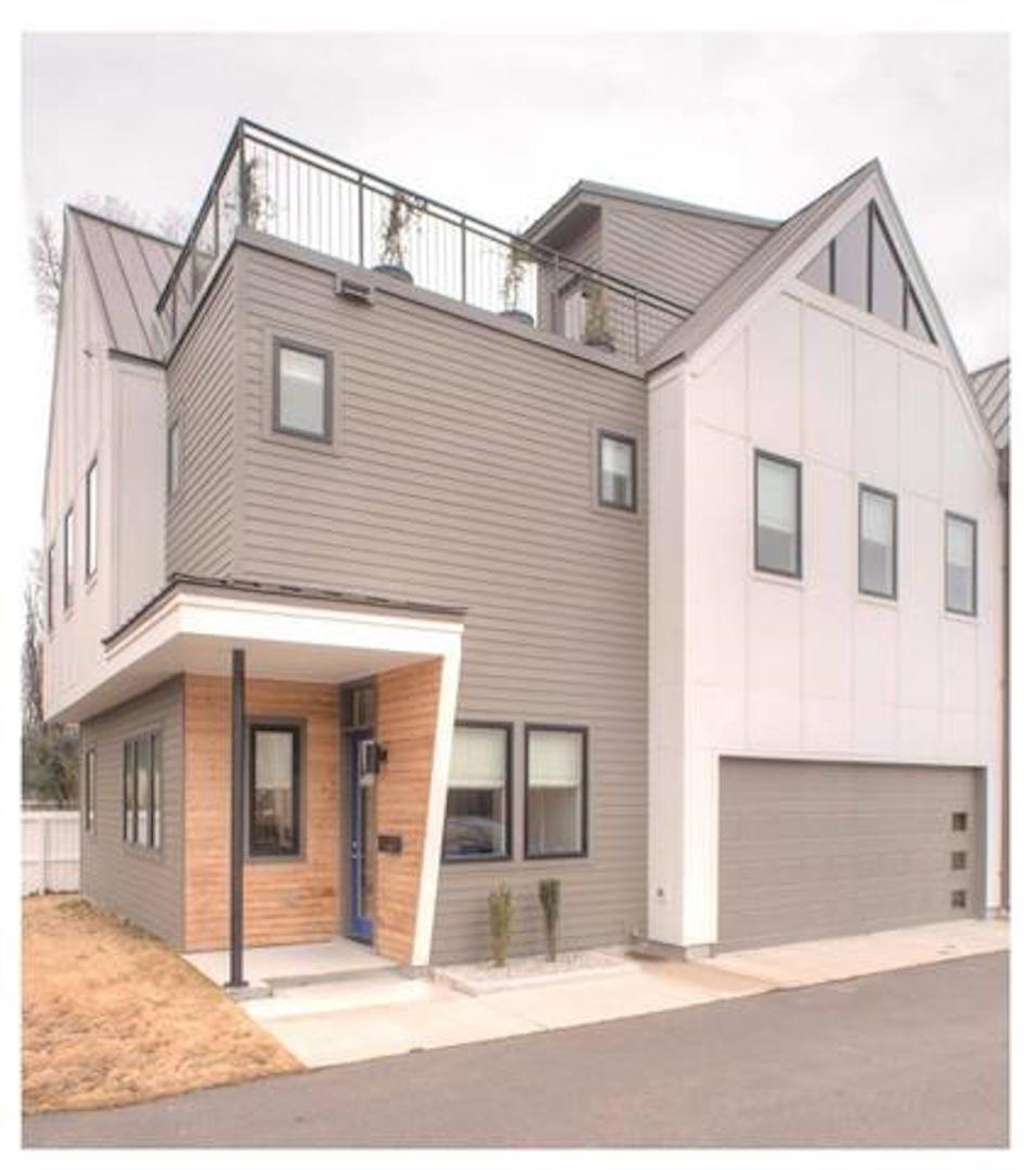 2121 JEFFERSON DR