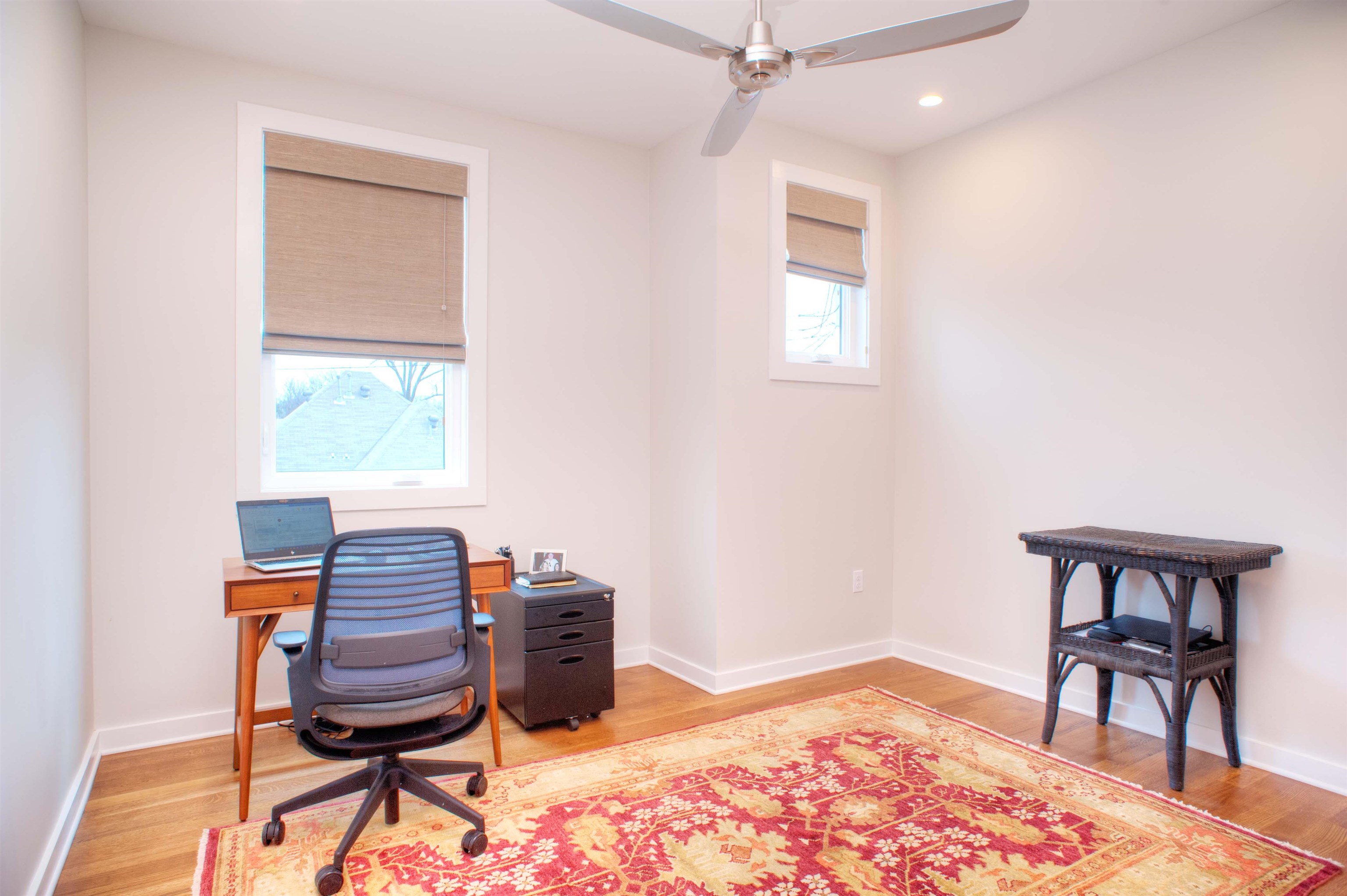 2121 JEFFERSON DR