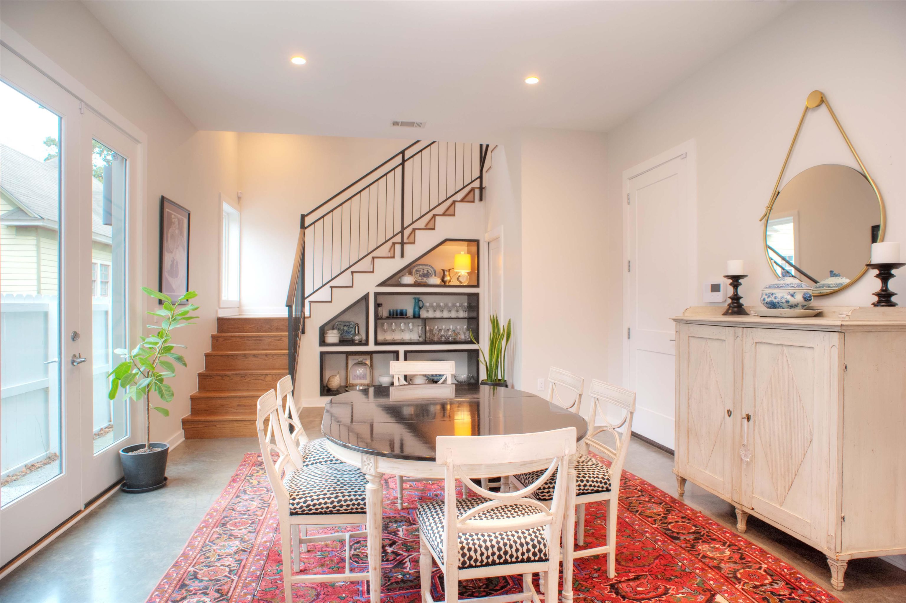 2121 JEFFERSON DR