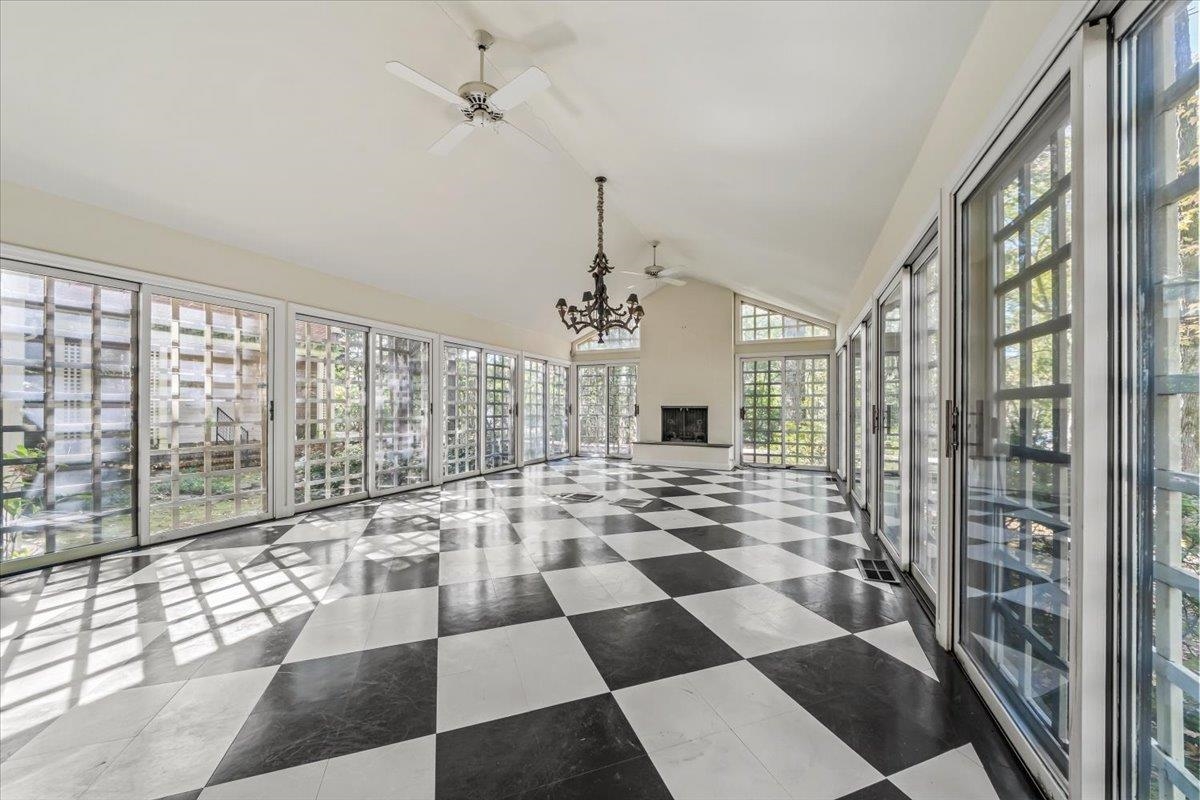 6021 RIVER OAKS CV