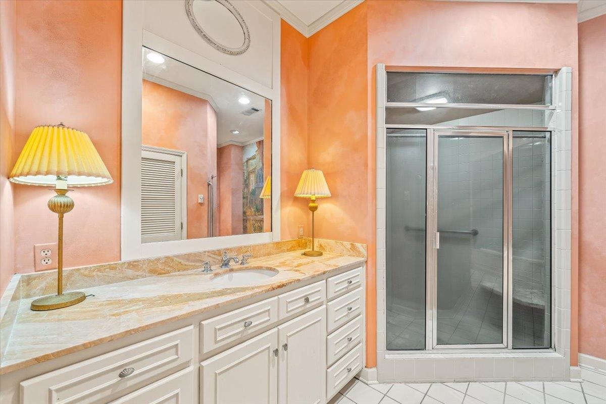 6021 RIVER OAKS CV