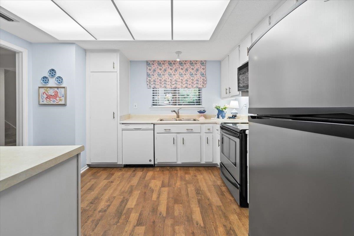 4787 TOWERING OAKS DR Unit: 803