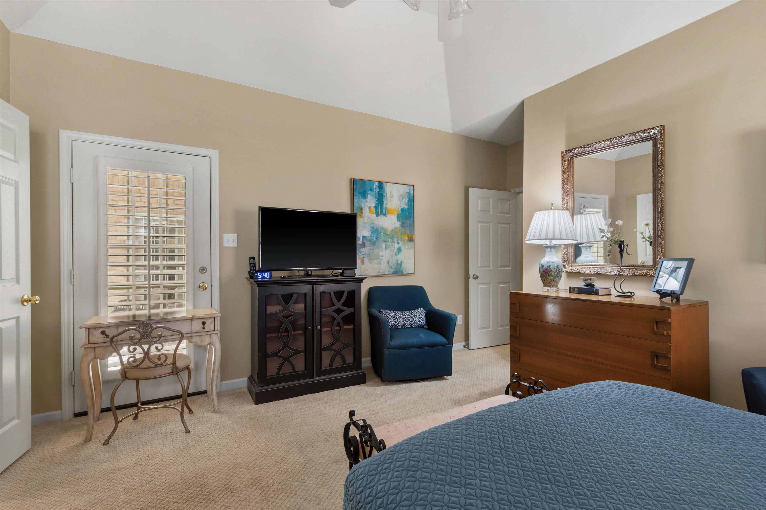 280 FOUNTAIN RIVER DR