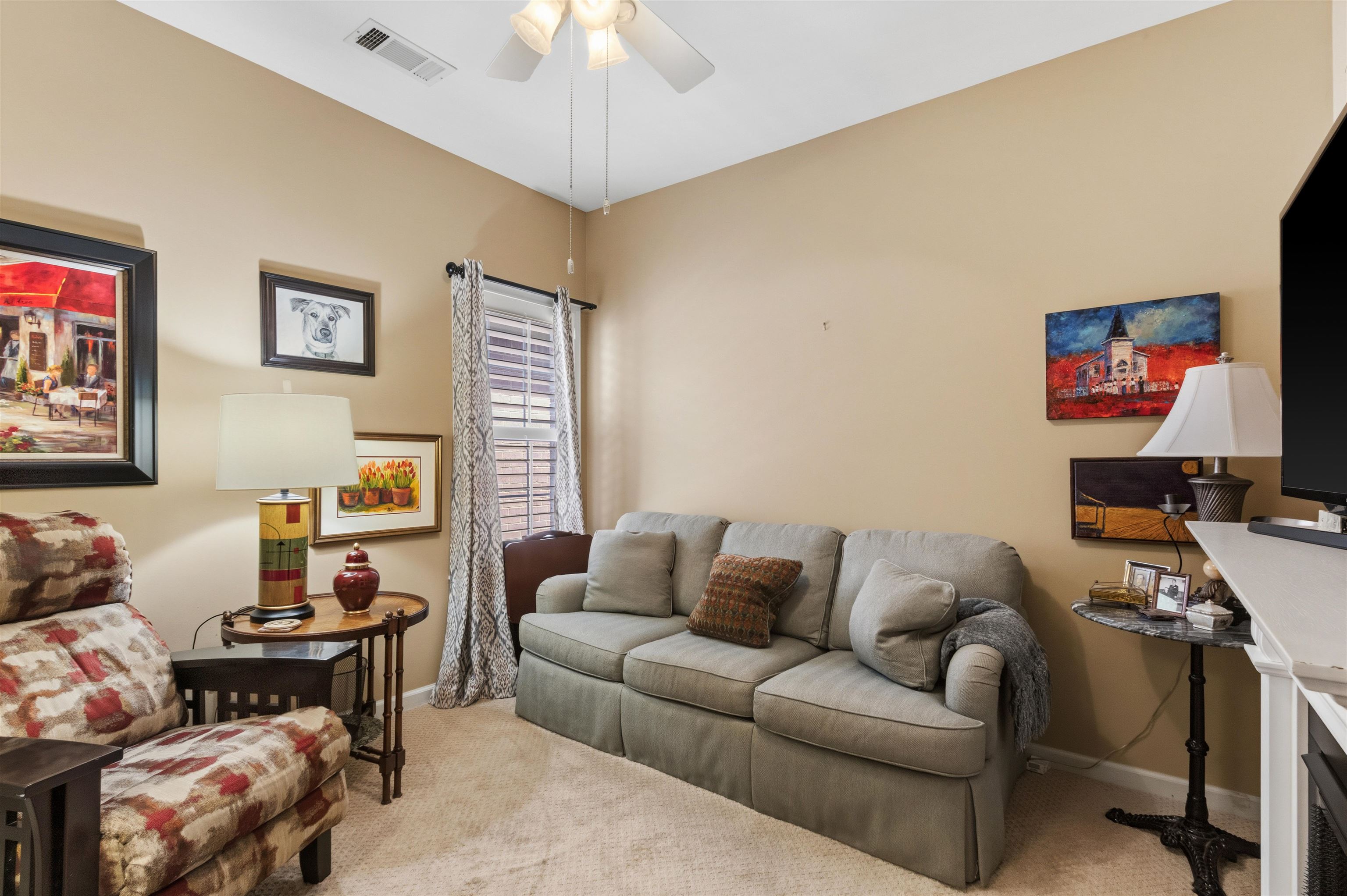280 FOUNTAIN RIVER DR
