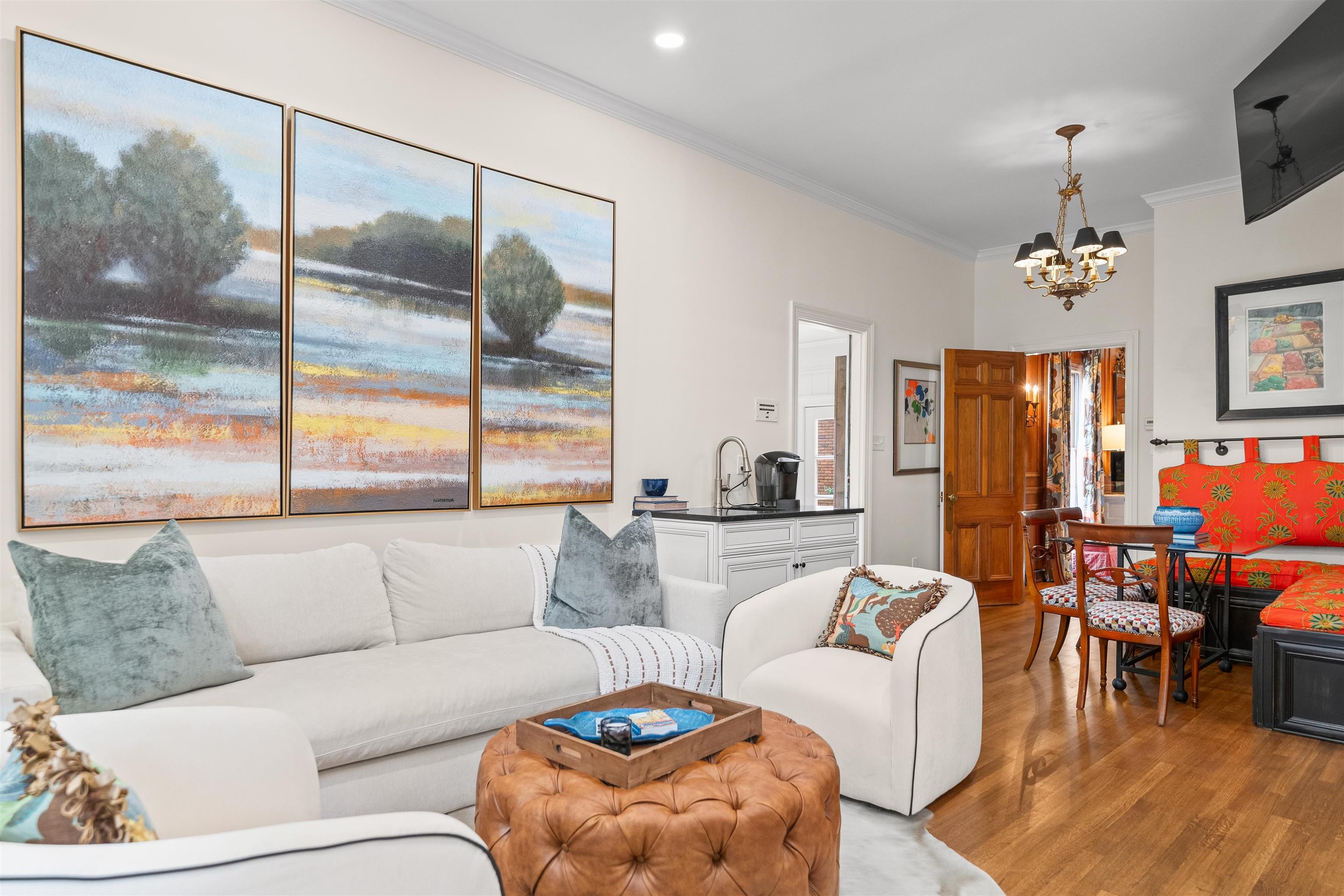 42 WOOD GROVE DR