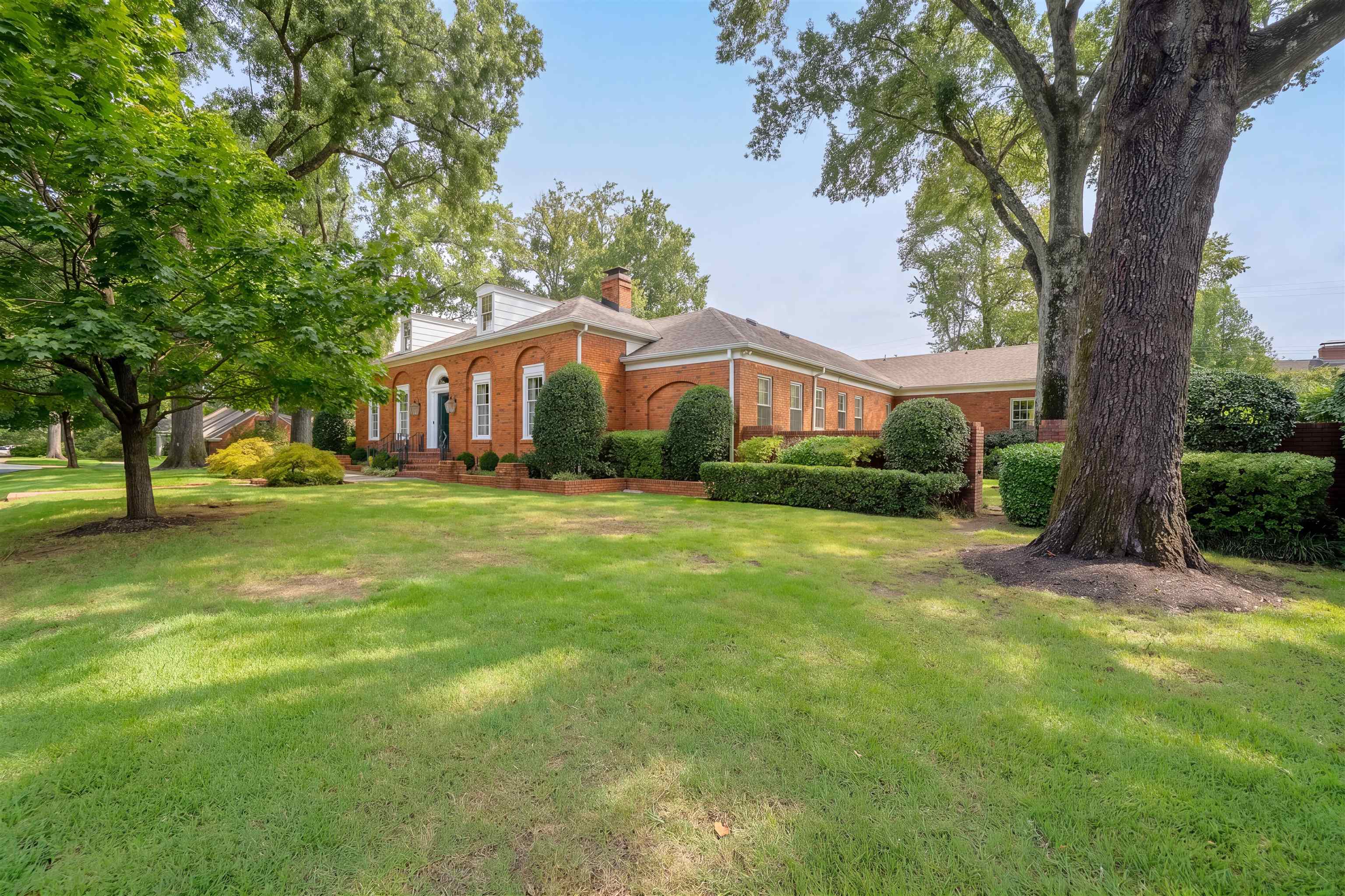 42 WOOD GROVE DR