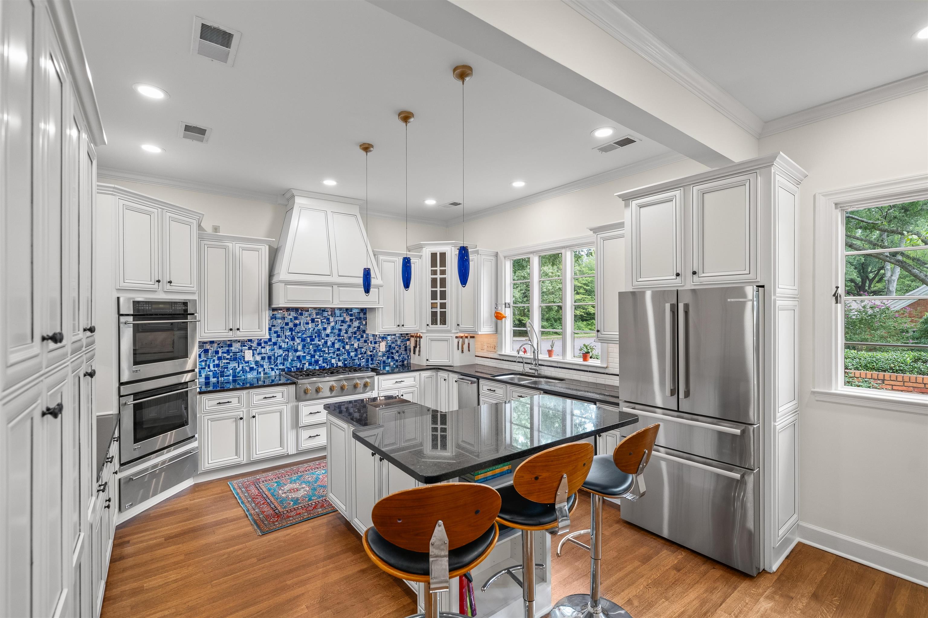 42 WOOD GROVE DR