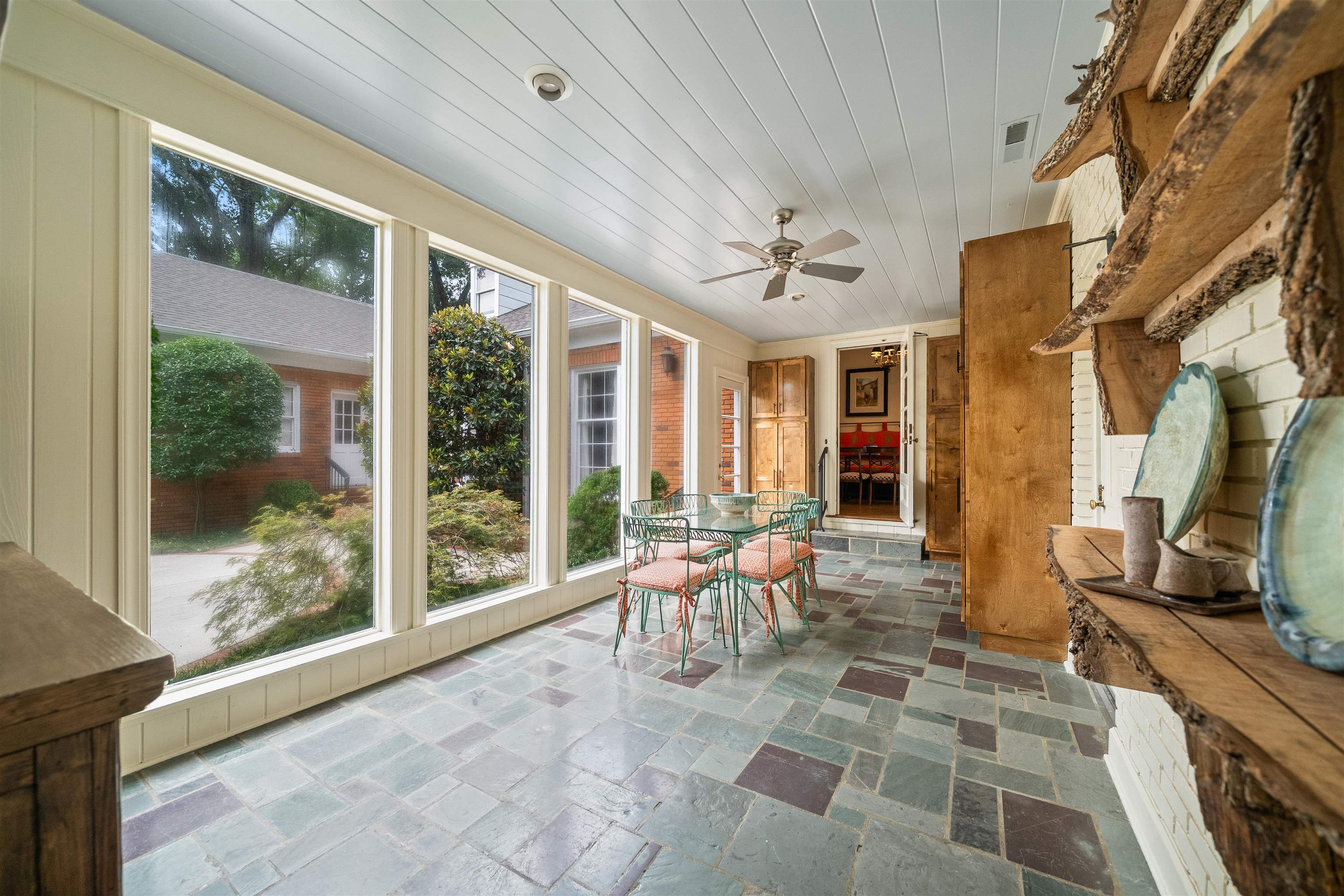 42 WOOD GROVE DR