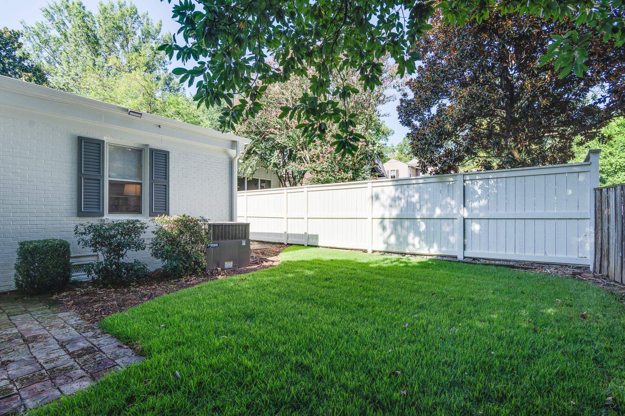 2884 CATAWBA LN