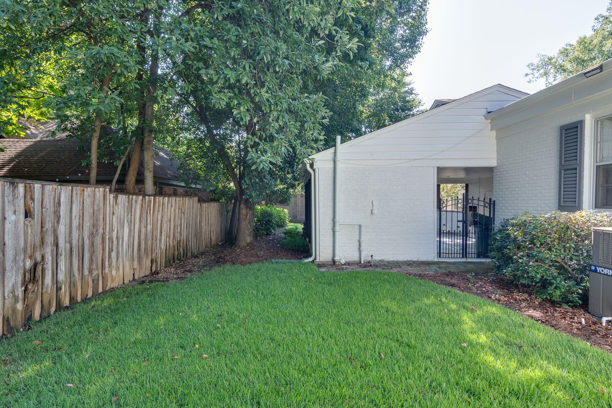 2884 CATAWBA LN