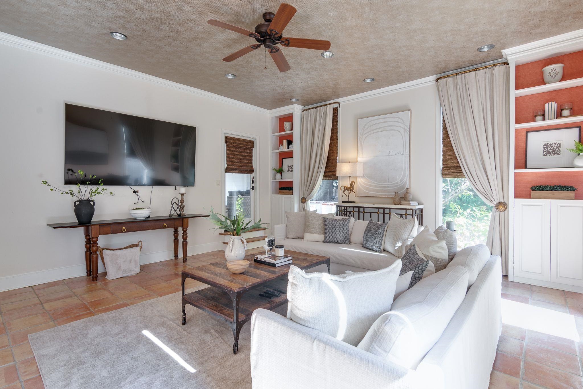 2884 CATAWBA LN