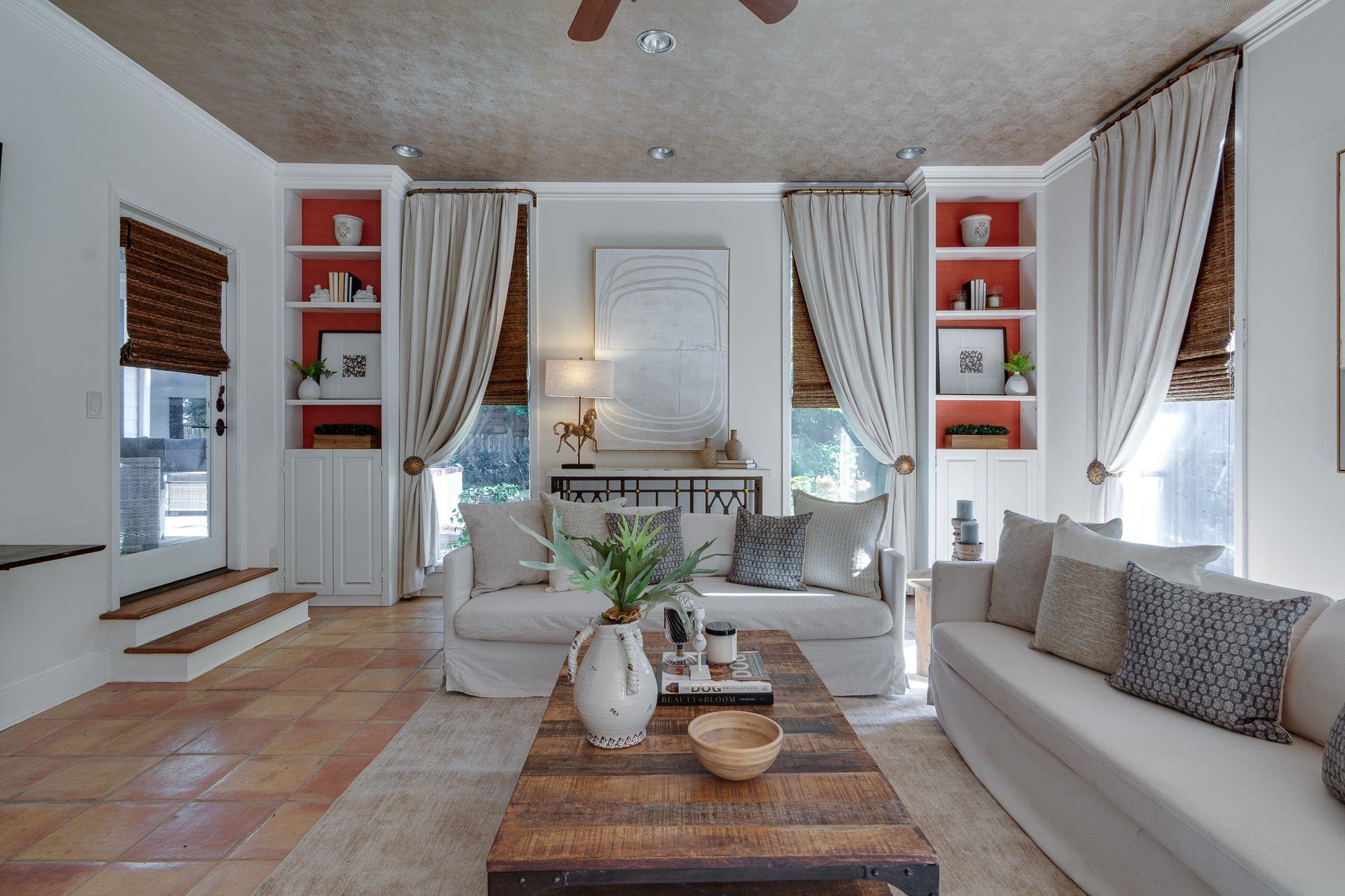 2884 CATAWBA LN