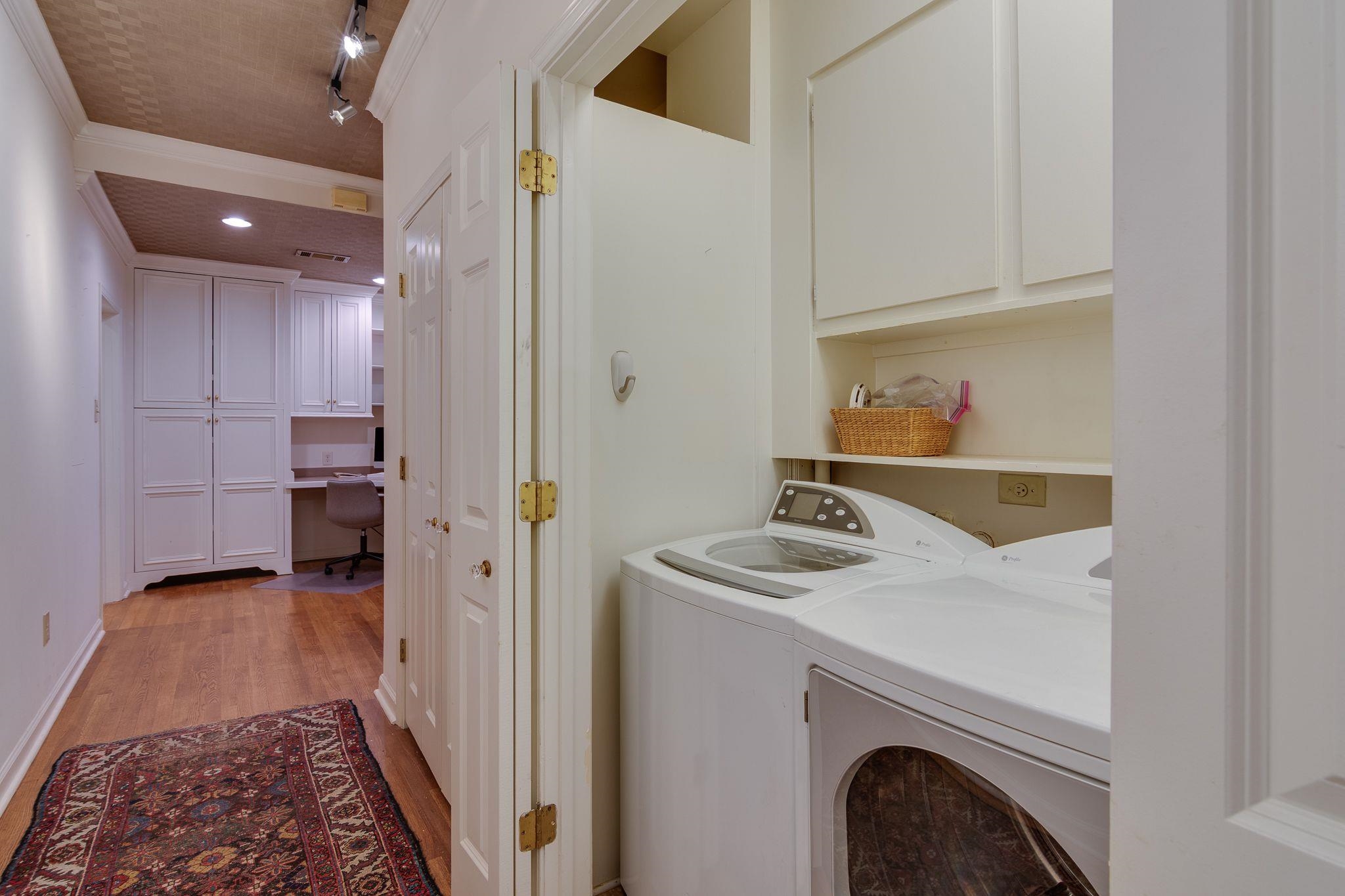2884 CATAWBA LN