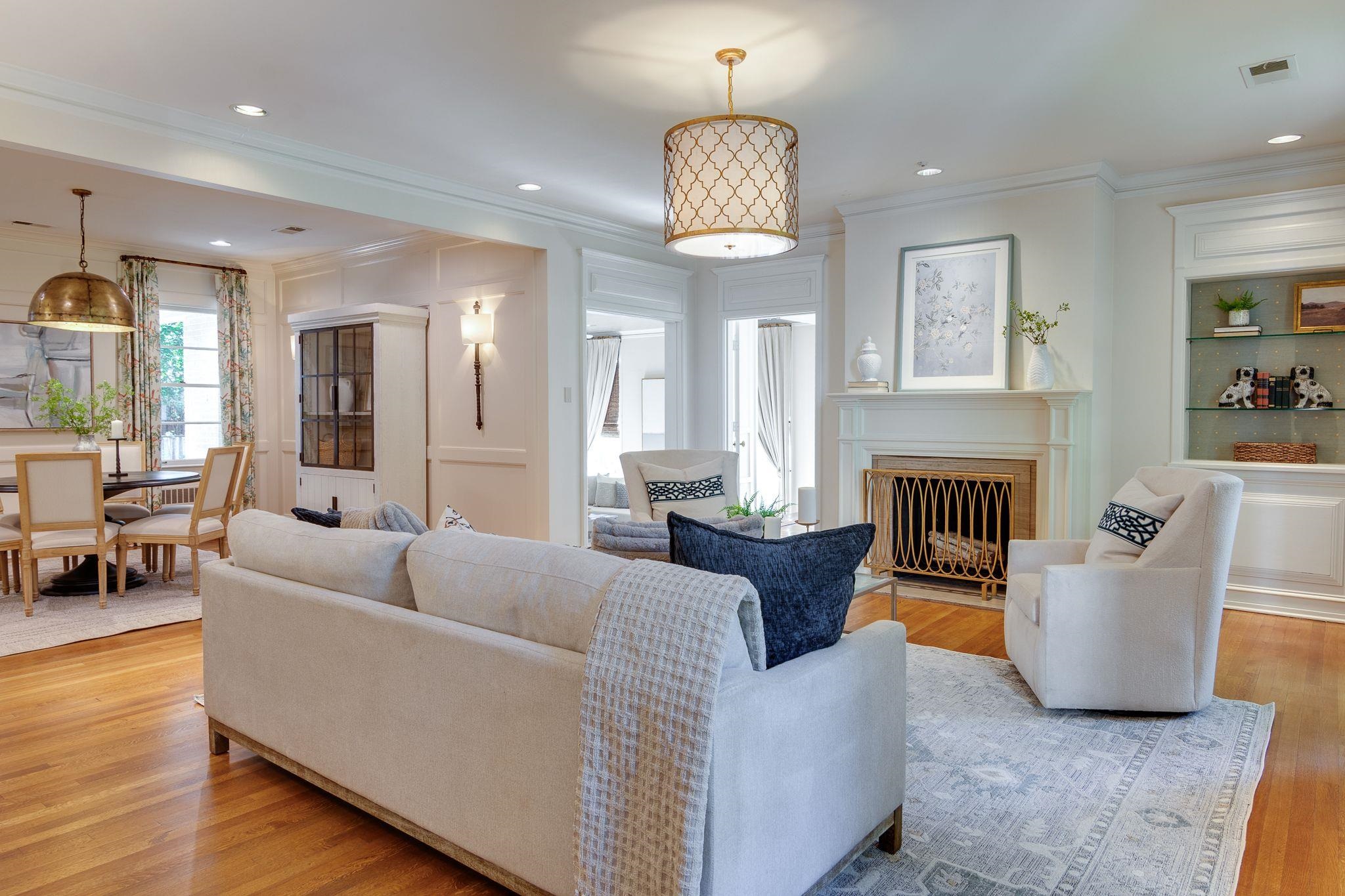 2884 CATAWBA LN