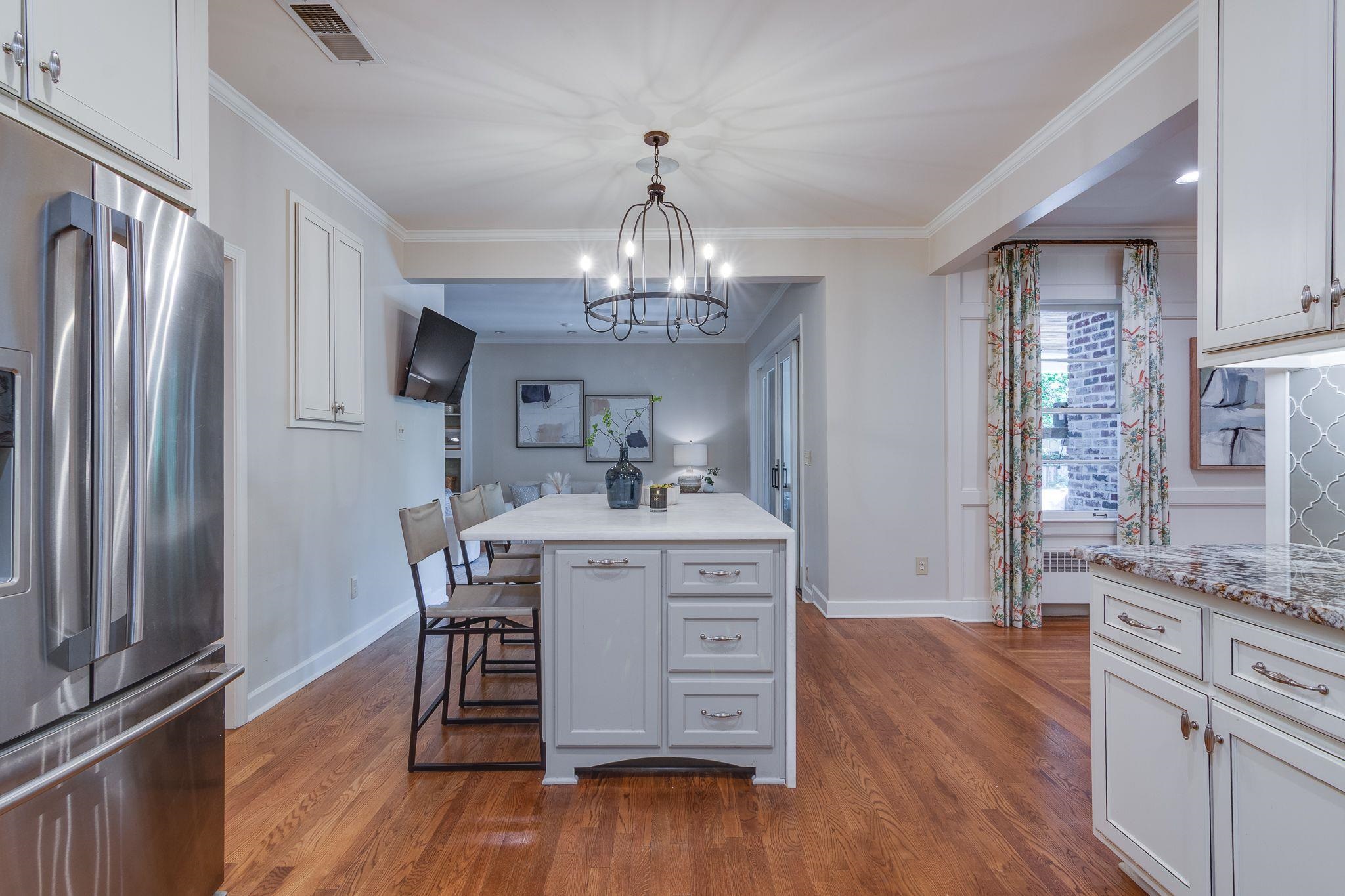 2884 CATAWBA LN