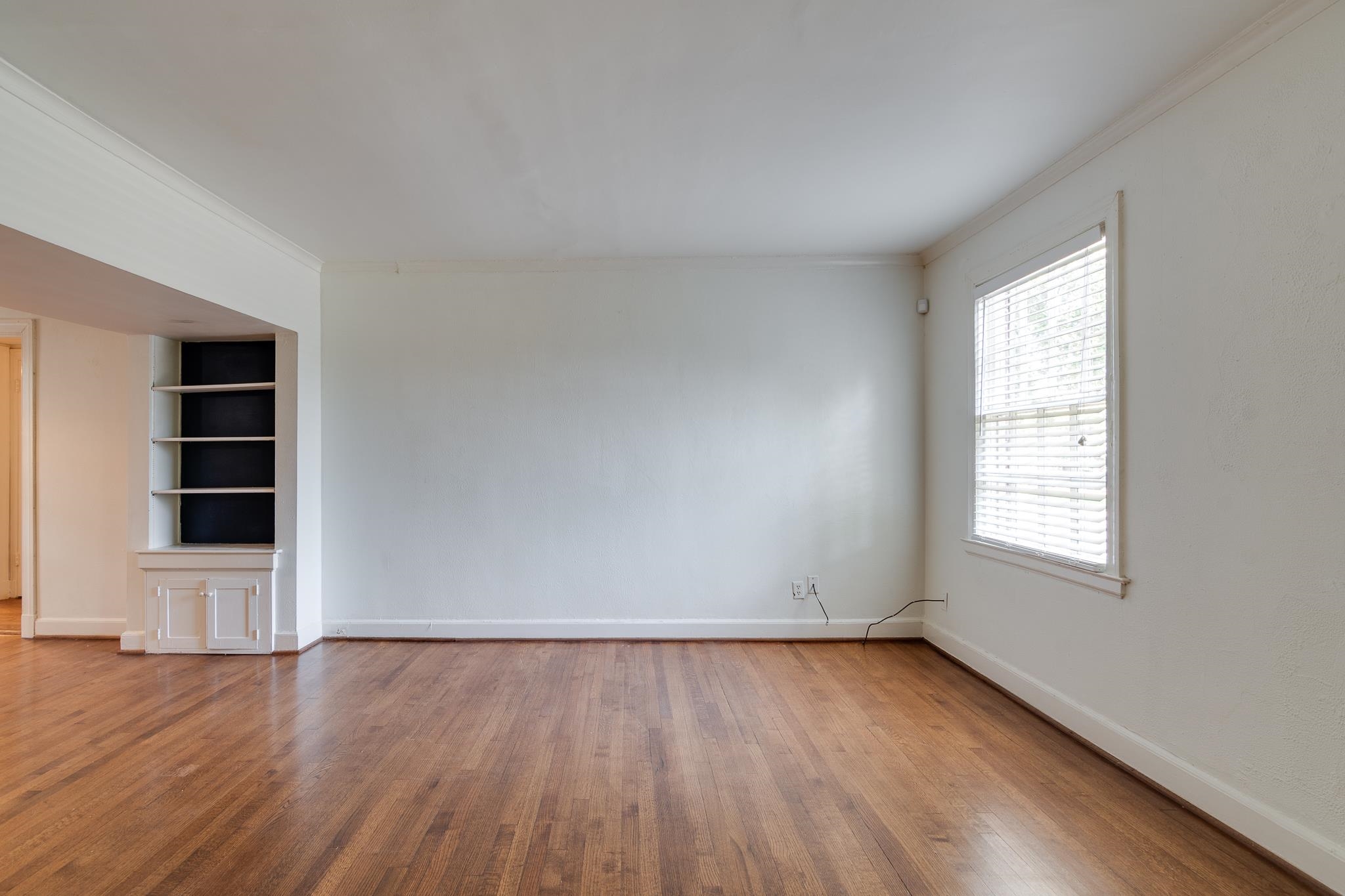 1885 PEABODY AVE Unit: 1