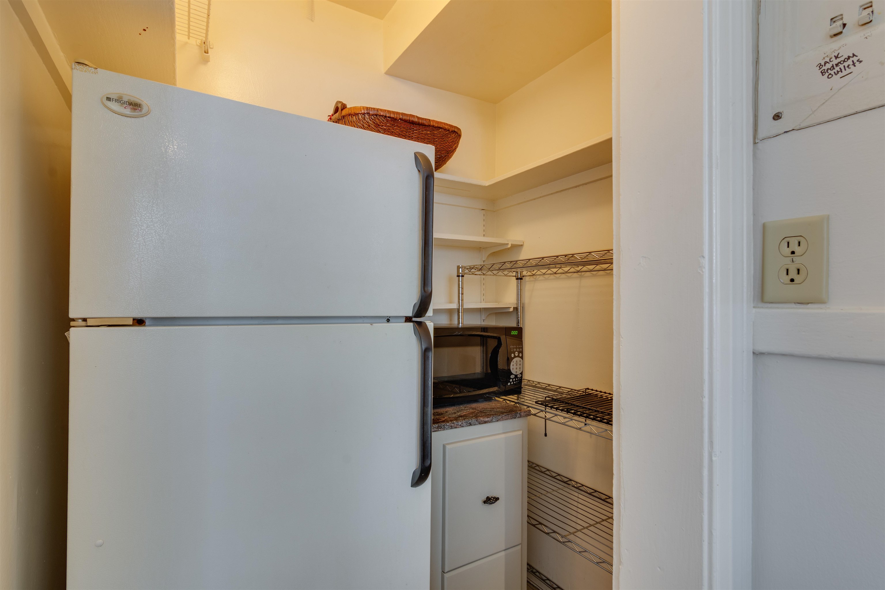 1885 PEABODY AVE Unit: 1