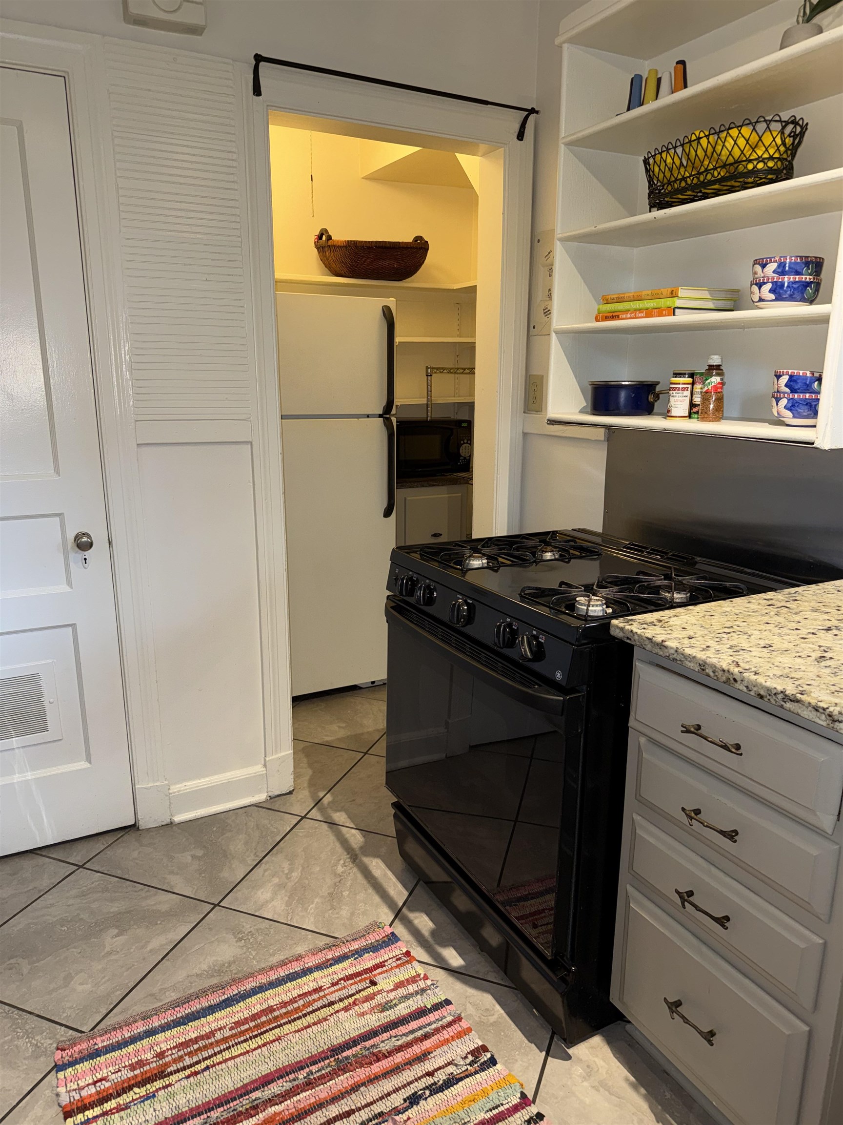 1885 PEABODY AVE Unit: 1