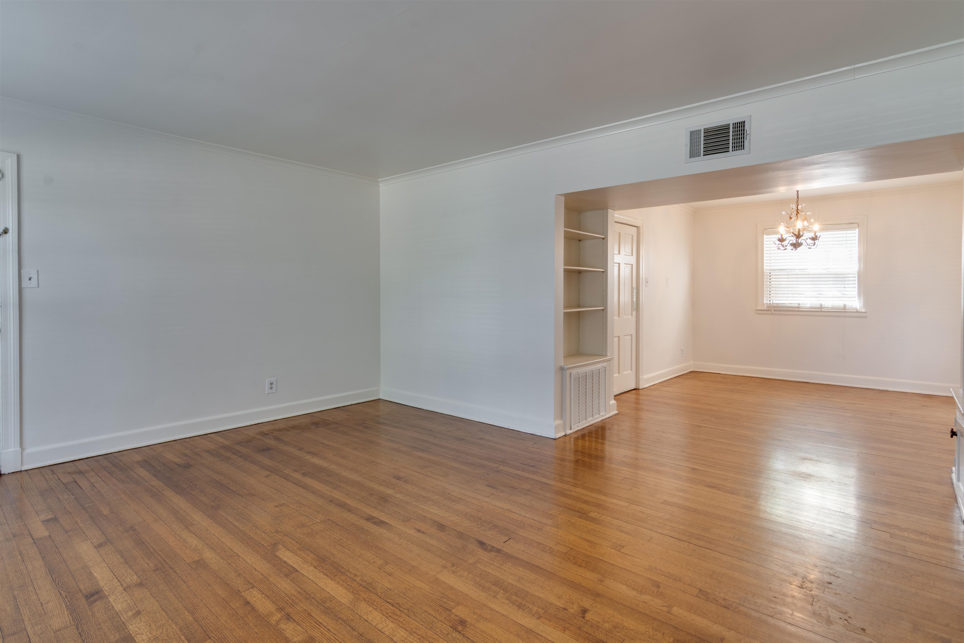 1885 PEABODY AVE Unit: 1