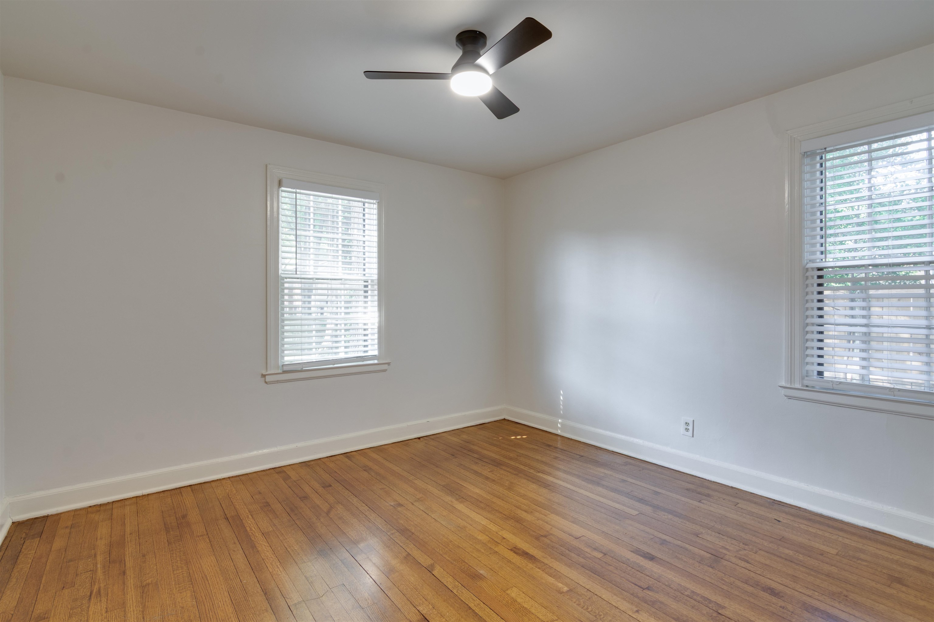 1885 PEABODY AVE Unit: 1