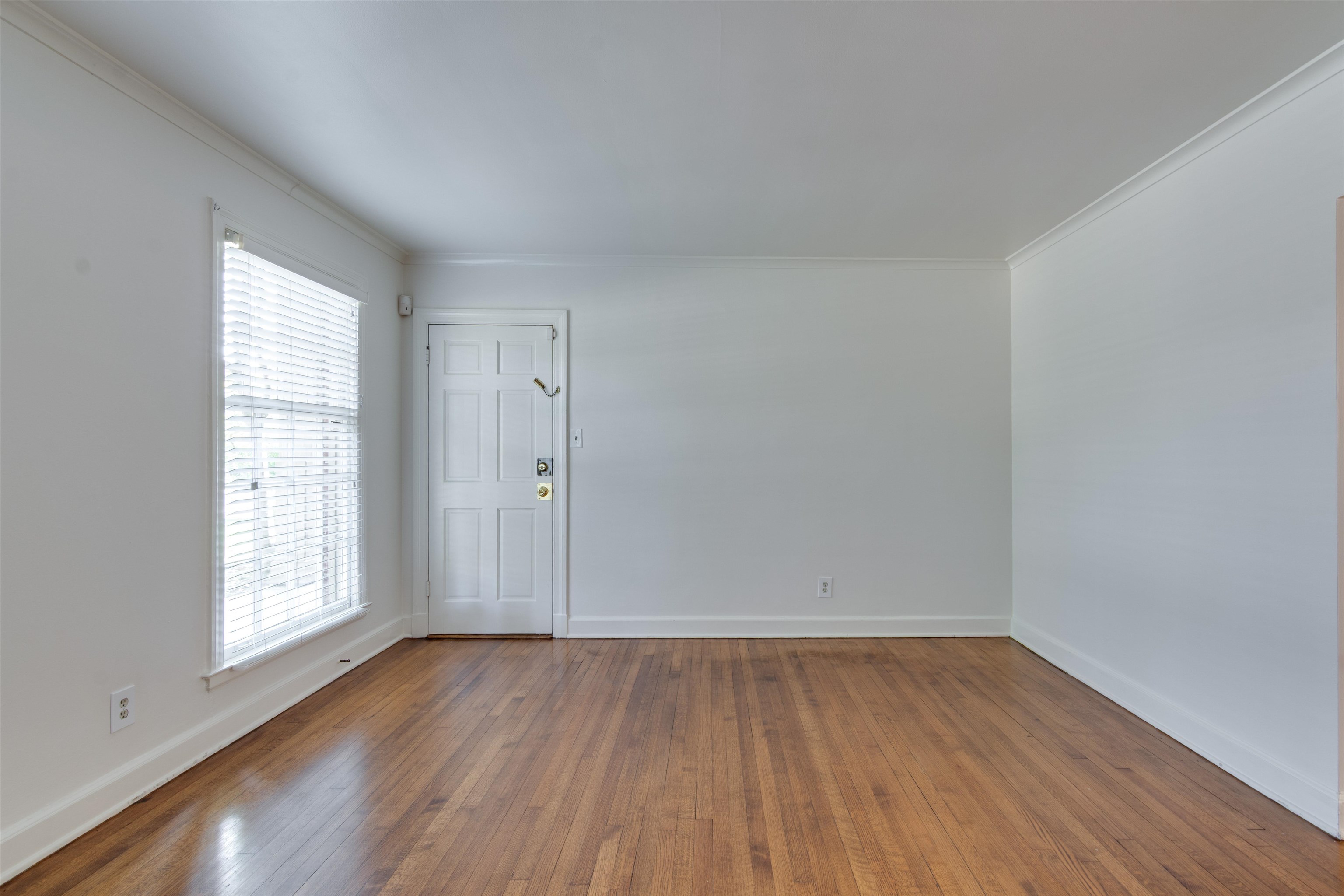 1885 PEABODY AVE Unit: 1
