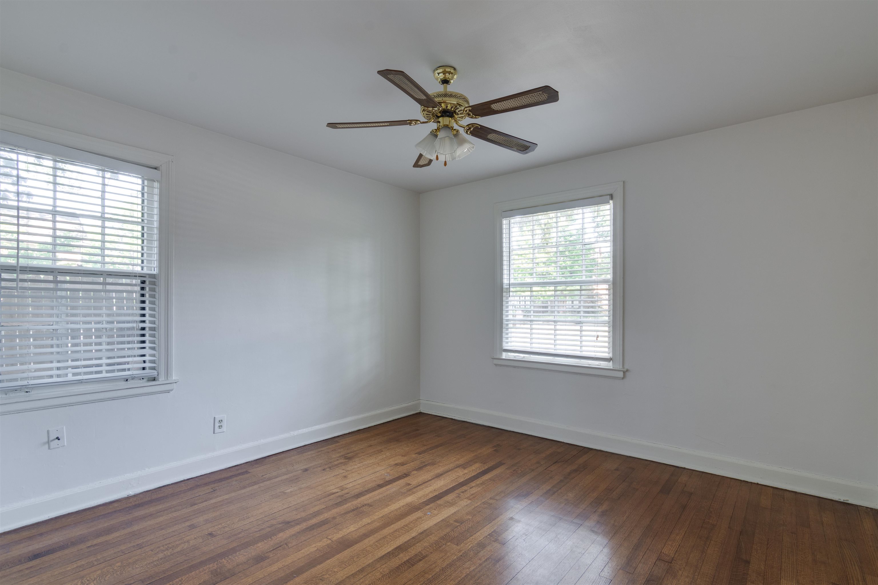 1885 PEABODY AVE Unit: 1