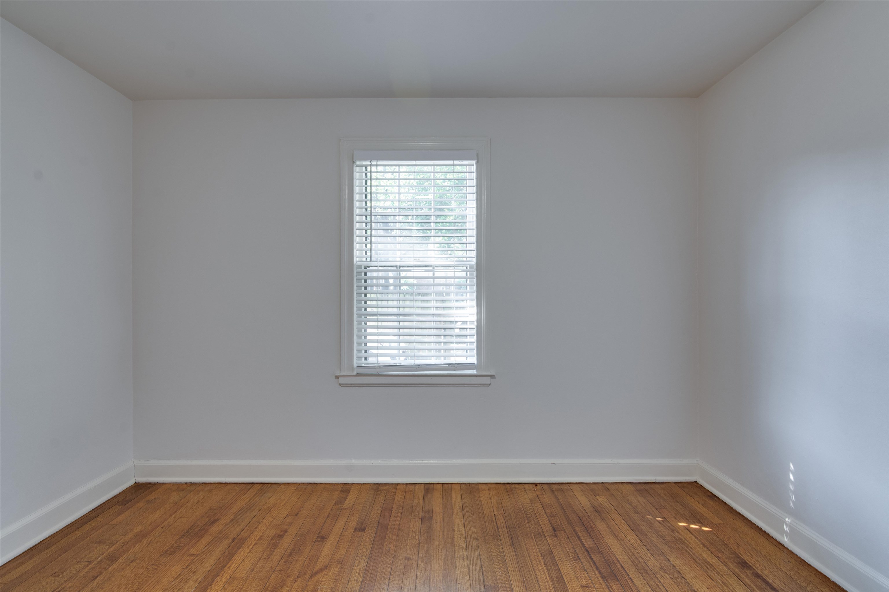 1885 PEABODY AVE Unit: 1
