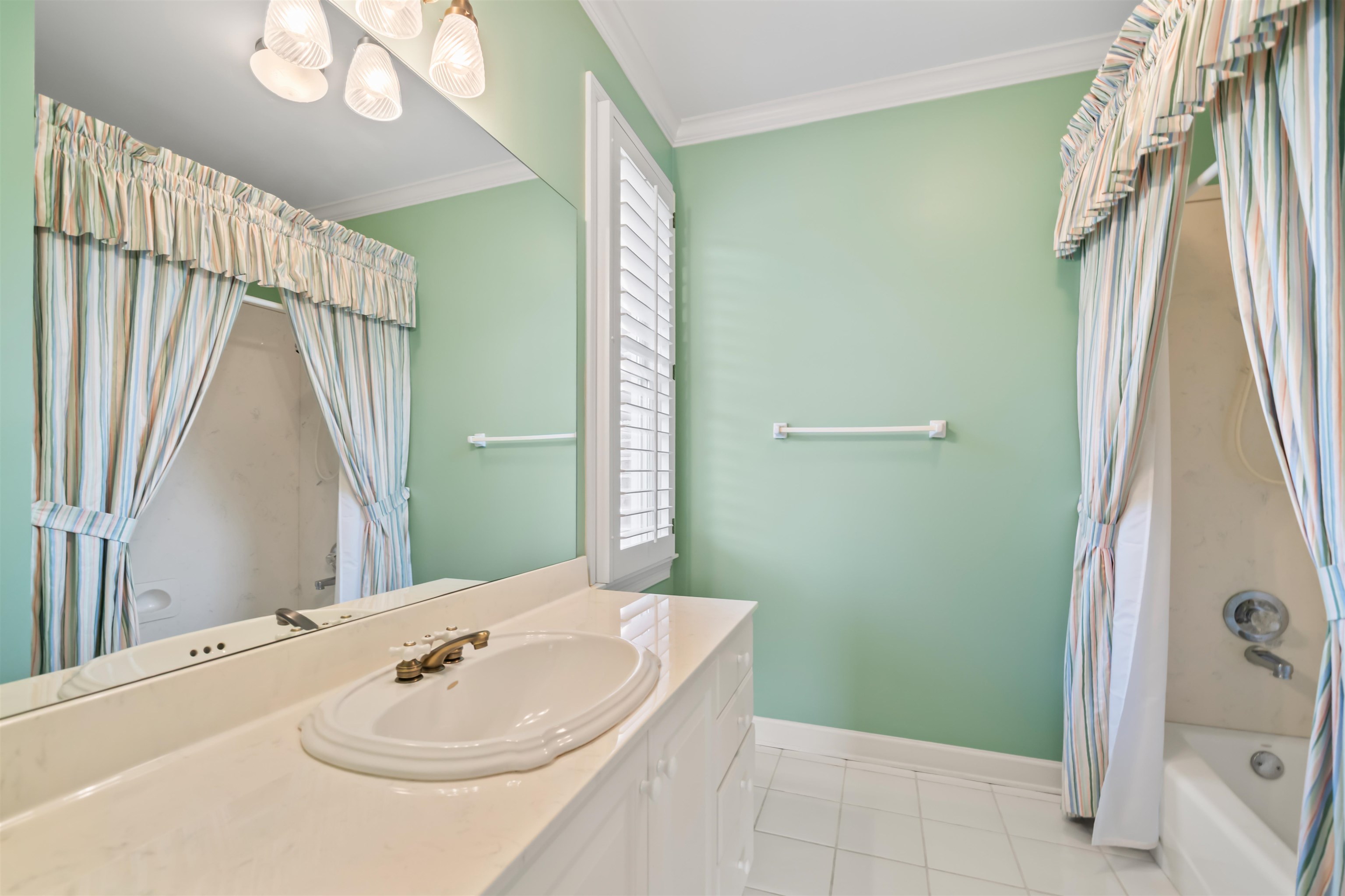 3449 LAKE POINTE CV
