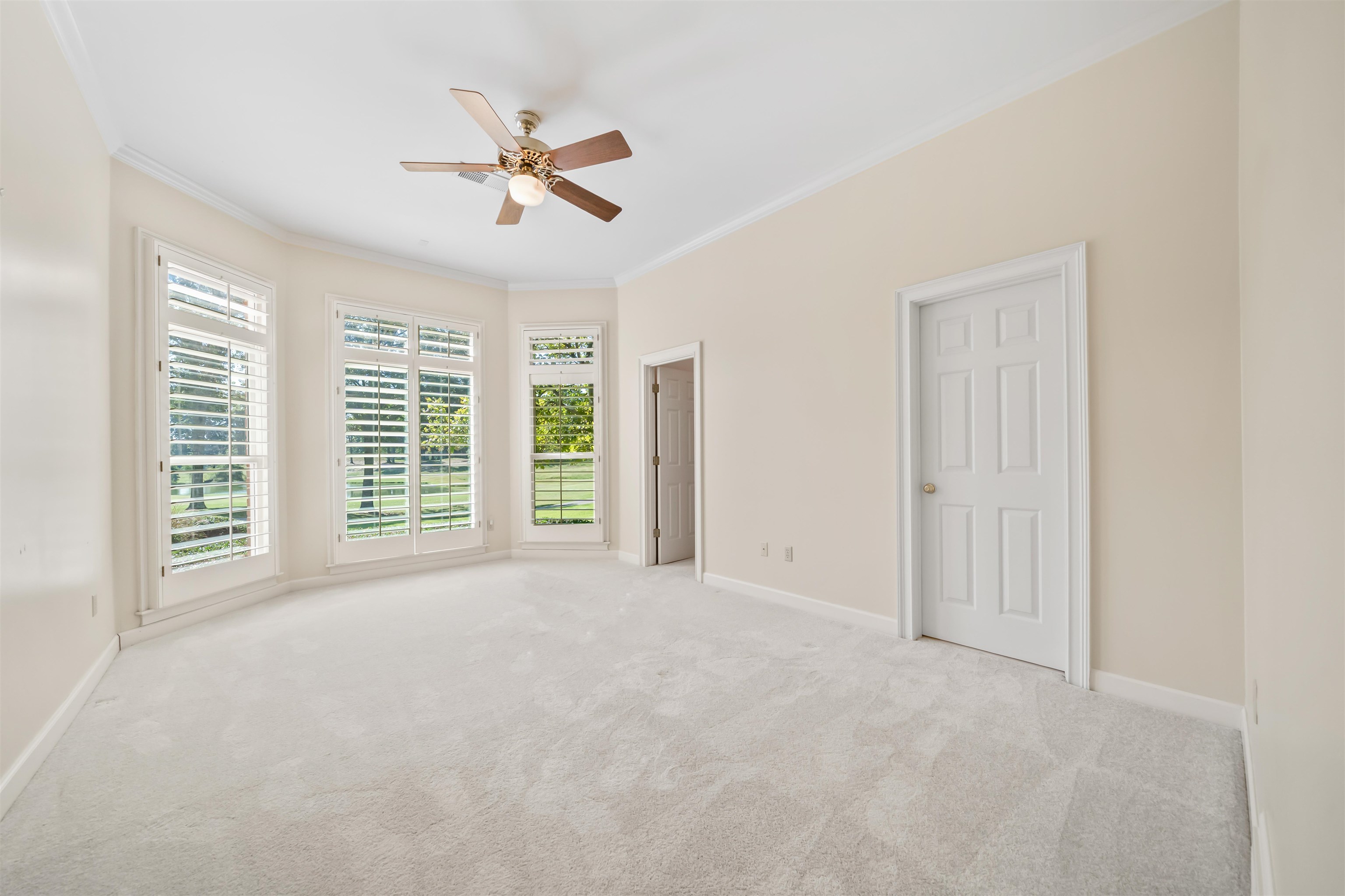 3449 LAKE POINTE CV