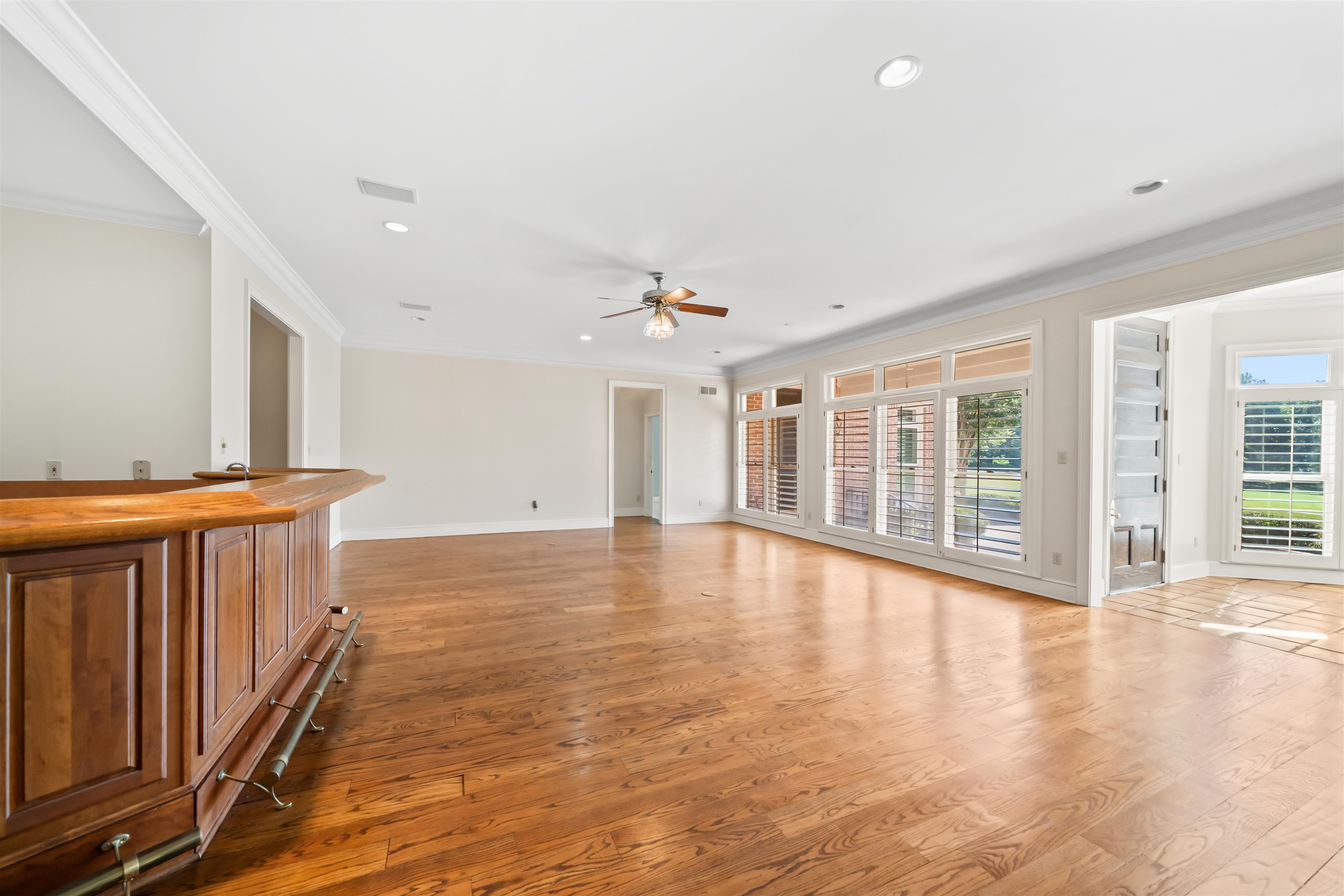 3449 LAKE POINTE CV