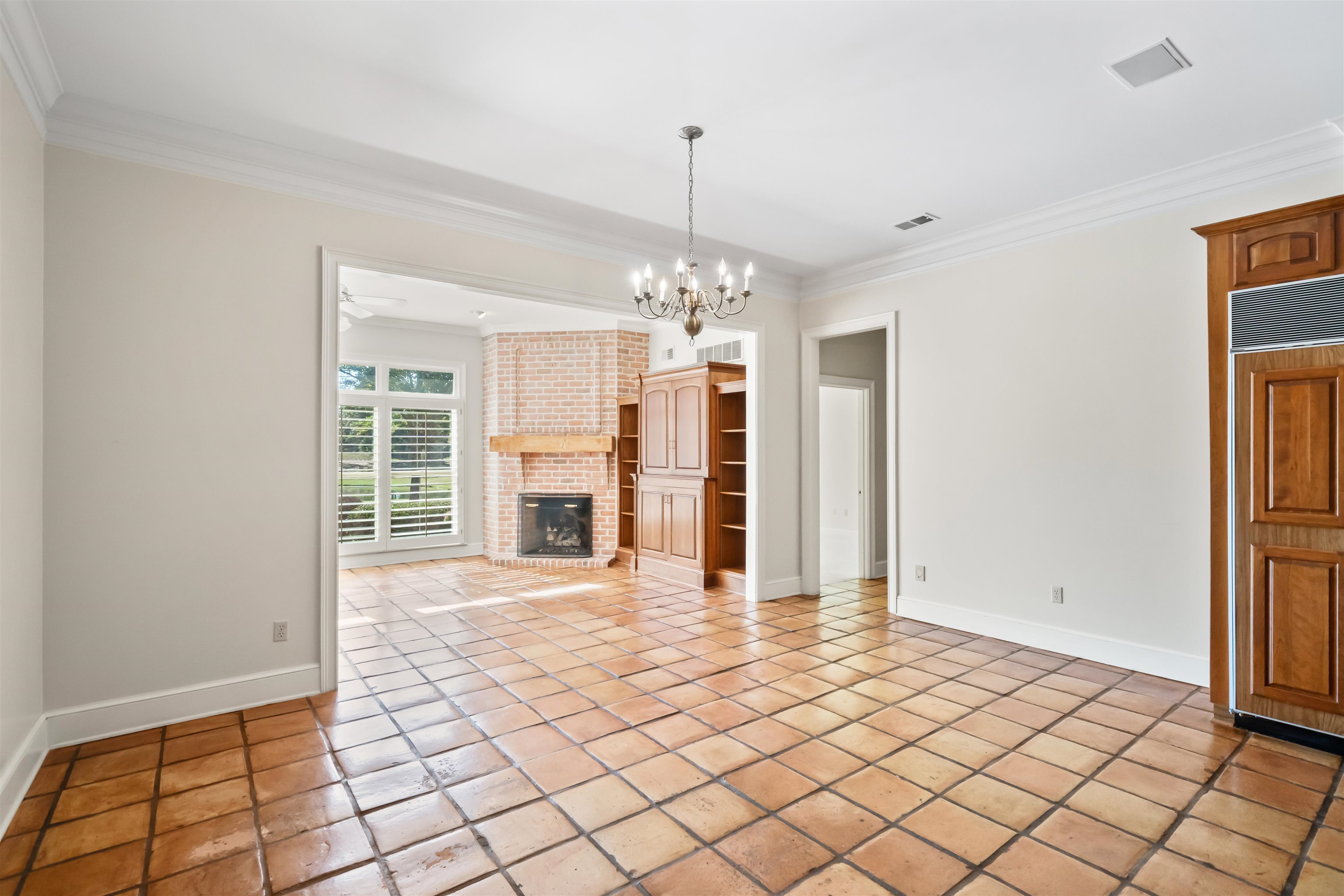 3449 LAKE POINTE CV