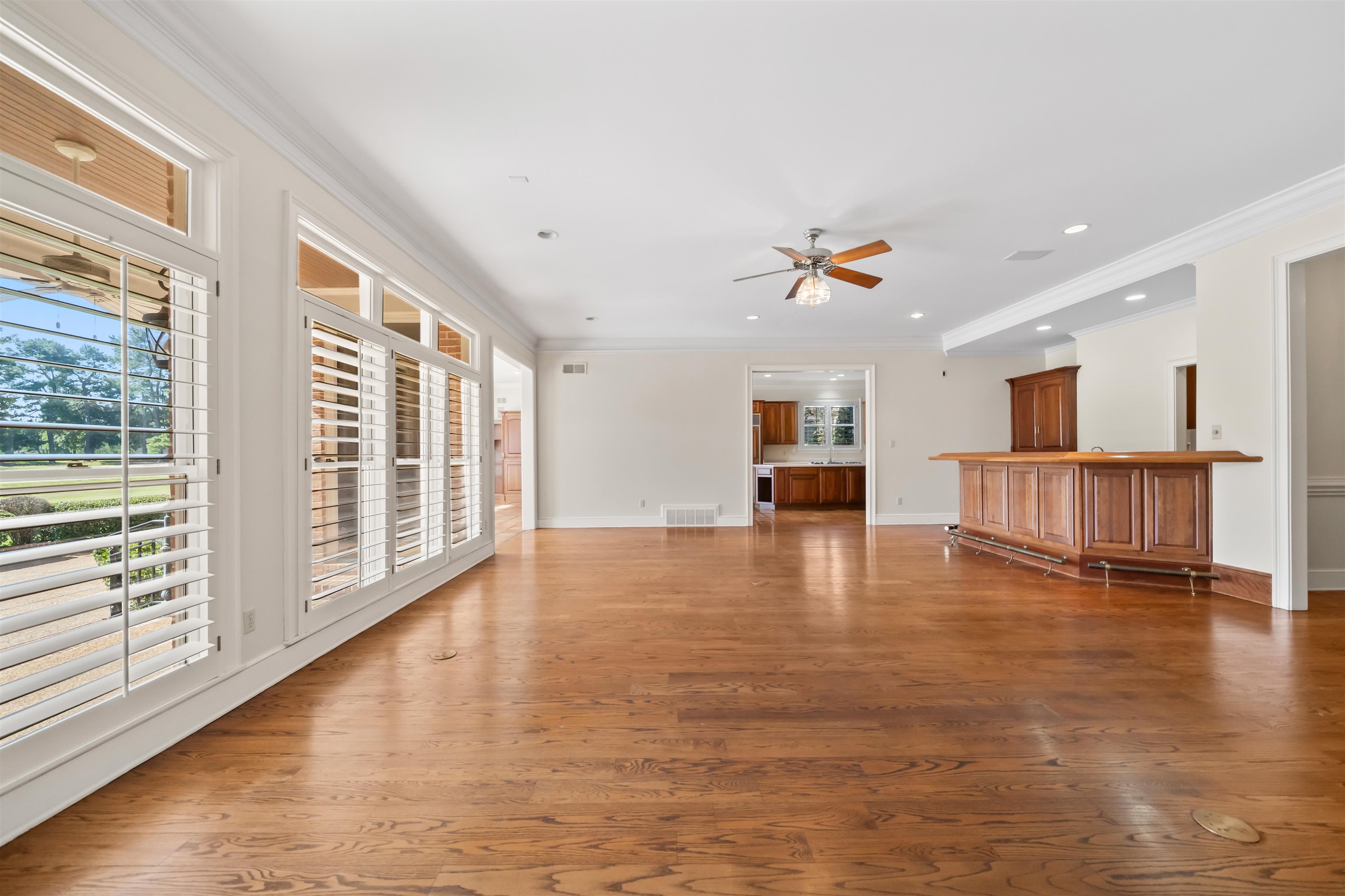3449 LAKE POINTE CV