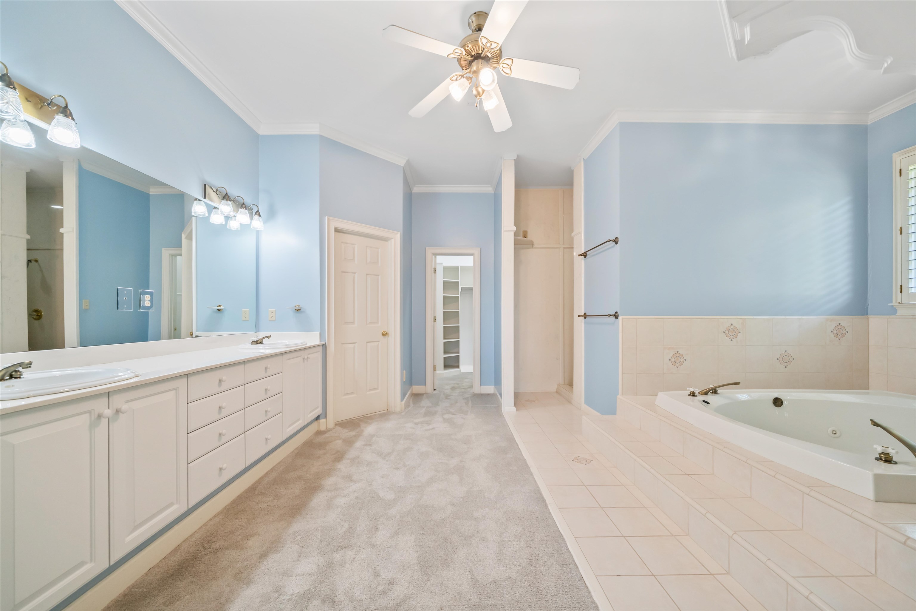 3449 LAKE POINTE CV