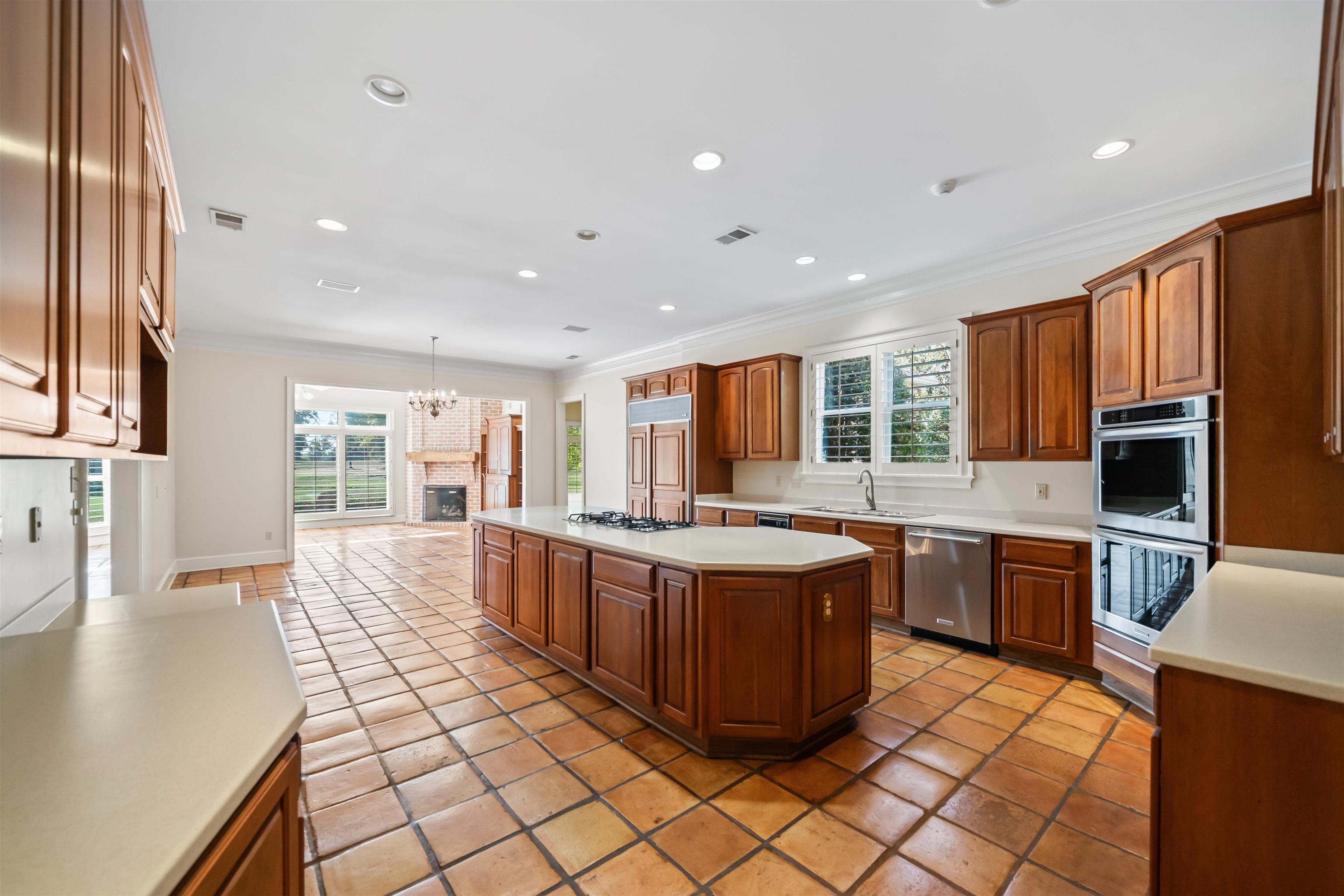 3449 LAKE POINTE CV