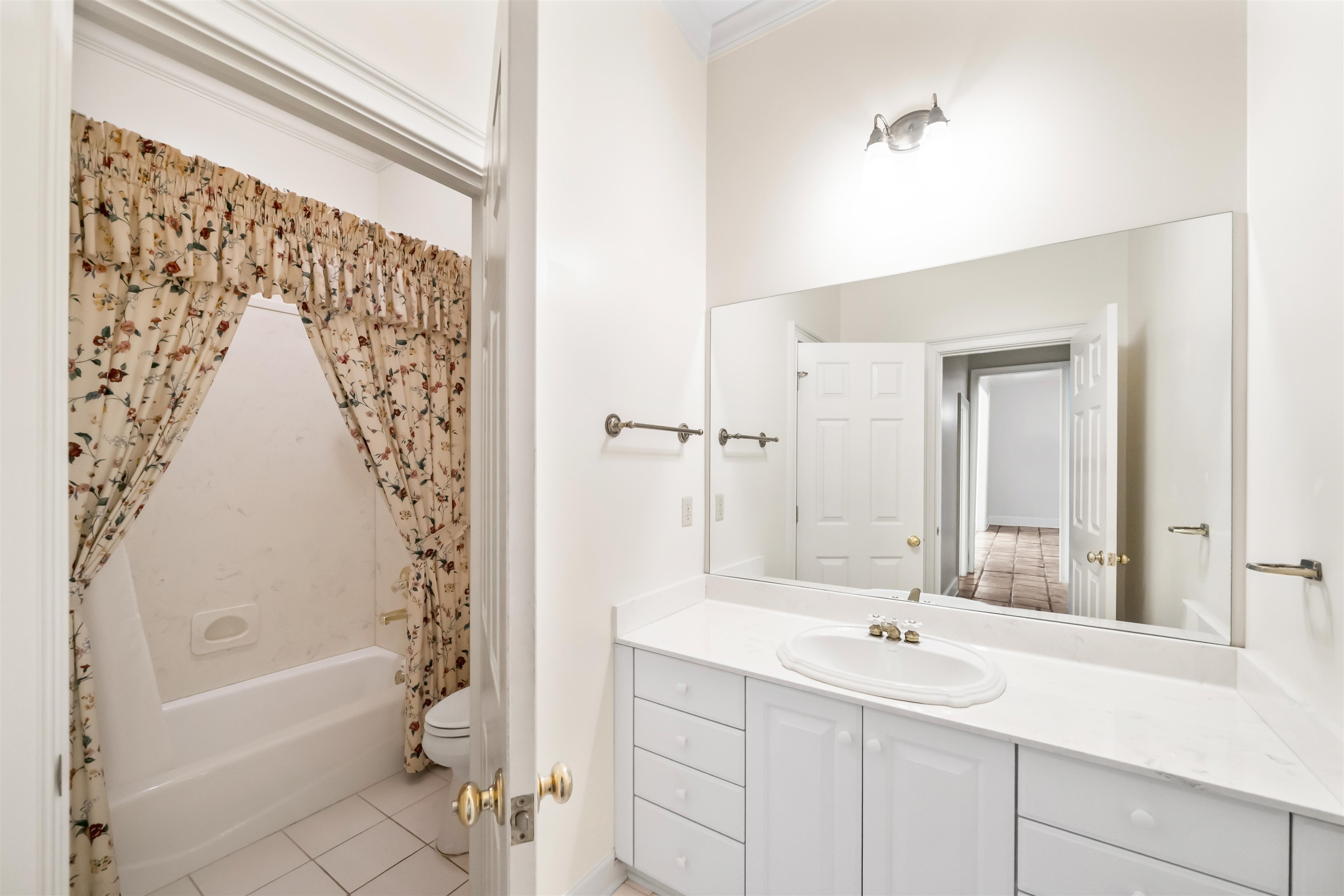 3449 LAKE POINTE CV